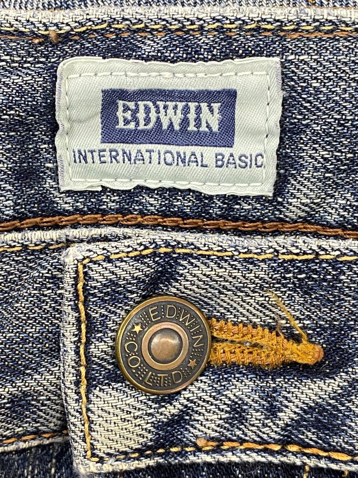 Edwin Edwin Light Wash Whiskered Straight Leg Style Jeans Size US 31 - 10 Thumbnail