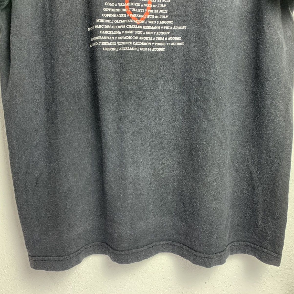 Band Tees × Vintage Rare Vintage U2 Vertigo Tour 05 Uneven Faded Size US XL / EU 56 / 4 - 16 Thumbnail
