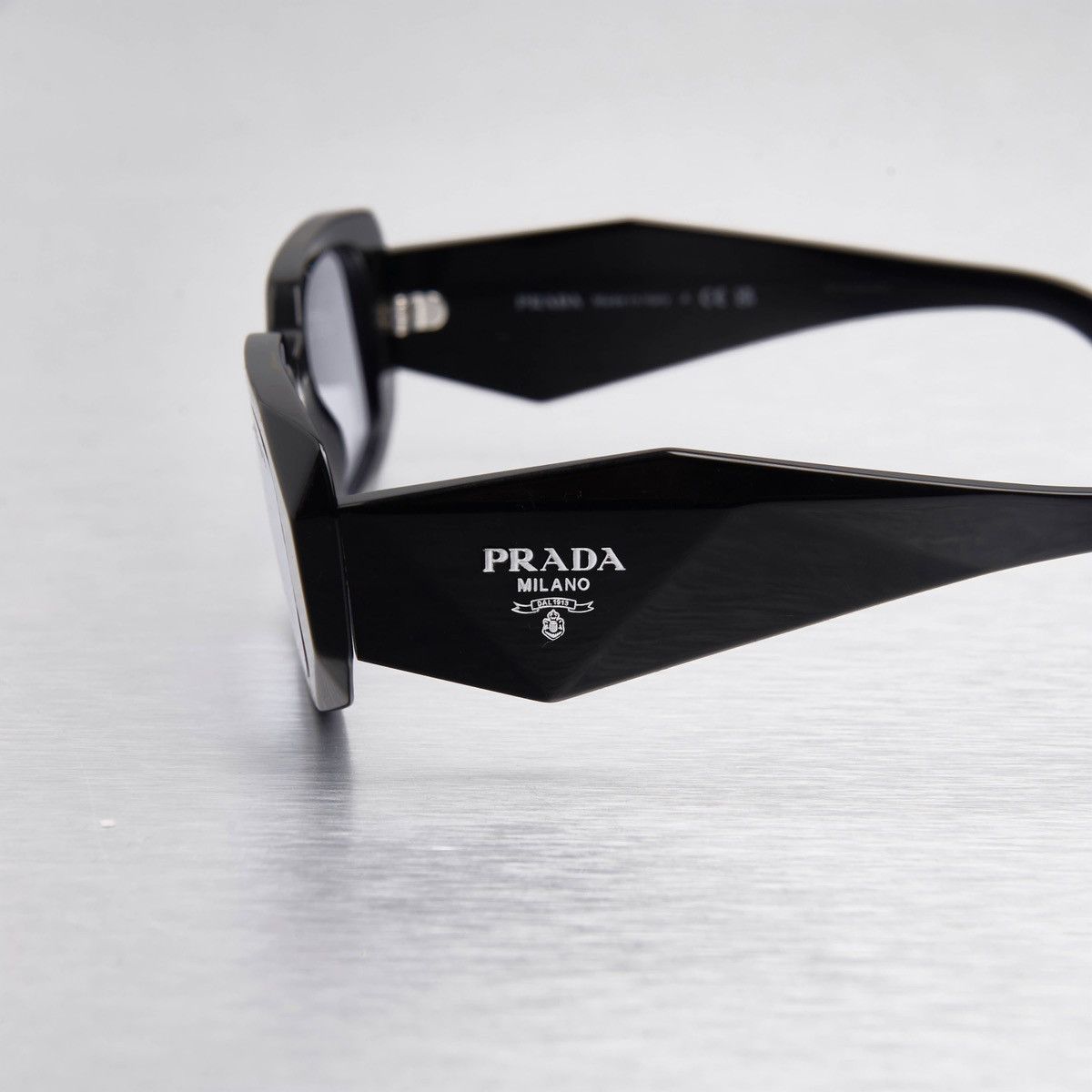 Prada PRADA 0PR 17WS 16K40J SUNGLASSES Size ONE SIZE - 3 Thumbnail
