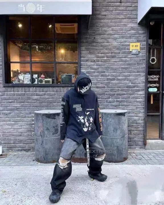 Balenciaga Balenciaga Inverted Portrait Lightning Hoodie Size US M / EU 48-50 / 2 - 6 Thumbnail