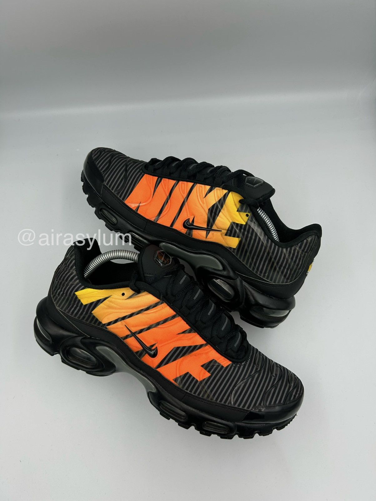 ☀️2018 Nike Air Max Plus Tuned Air Tn ”Striped Black Orange”