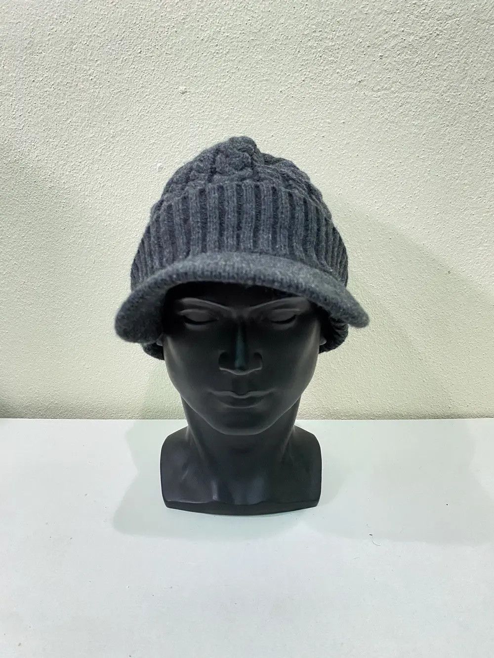 Japanese Brand × Vintage Vintage Crocodile Small Logo Knit Beanie Hat Size ONE SIZE - 4 Thumbnail