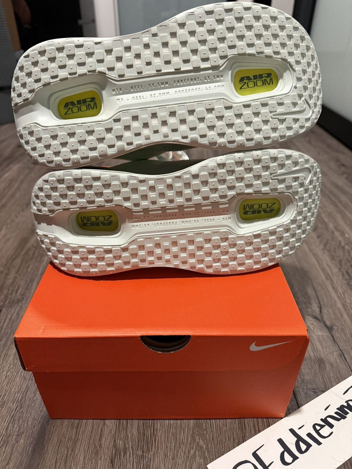 Nike Nike Vomero Premium “Barely Volt” Size US 8.5 / EU 41-42 - 10 Thumbnail