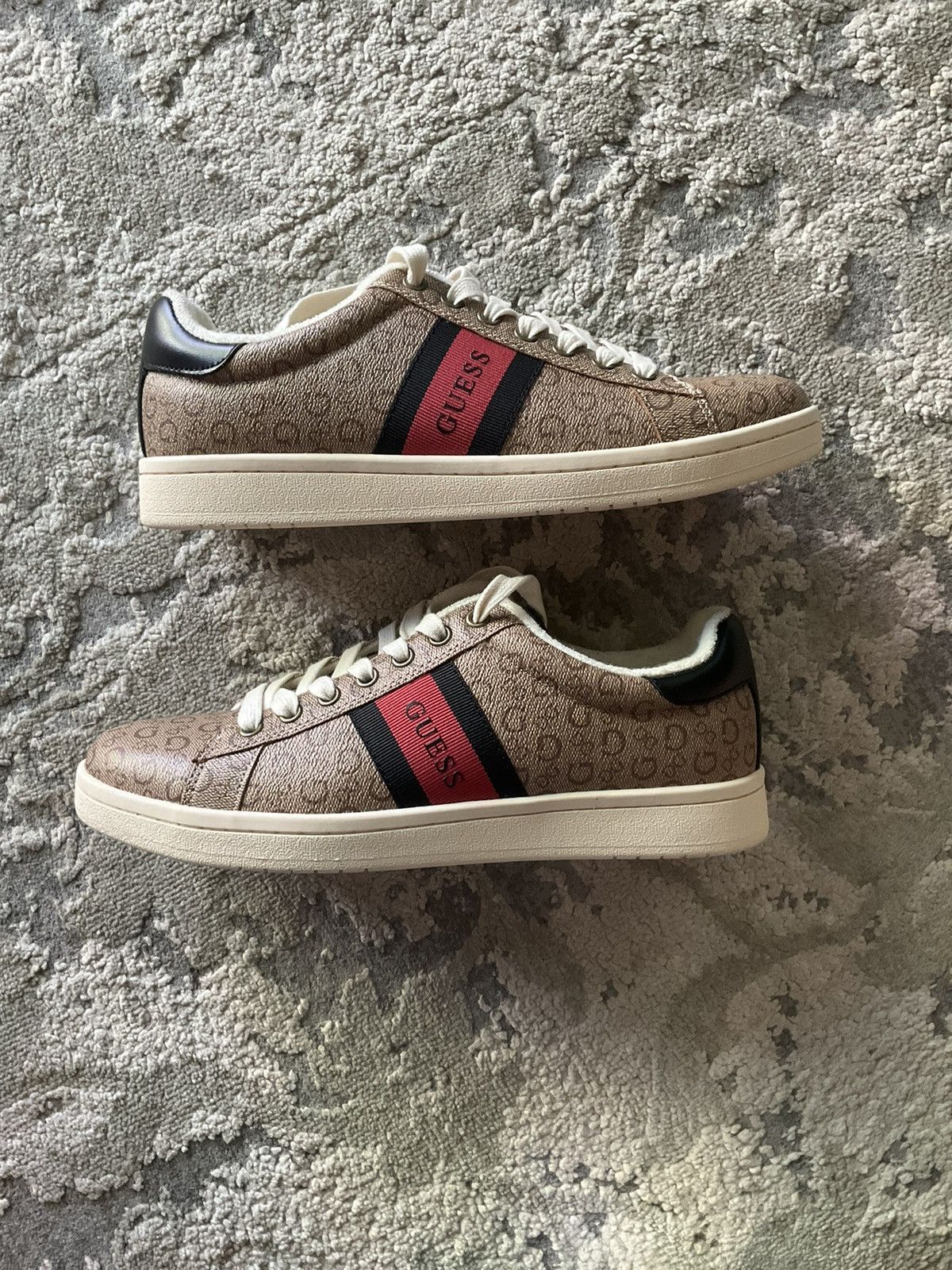 Guess × Vintage Guess casual shoes Size US 8.5 / EU 41-42 - 2 Thumbnail