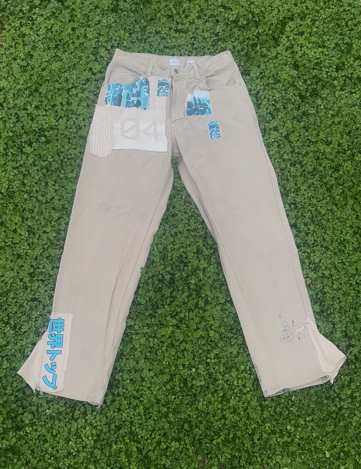 Calvin Klein Y2k baggie jeans with flare at bottom Size US 33 - 6 Thumbnail