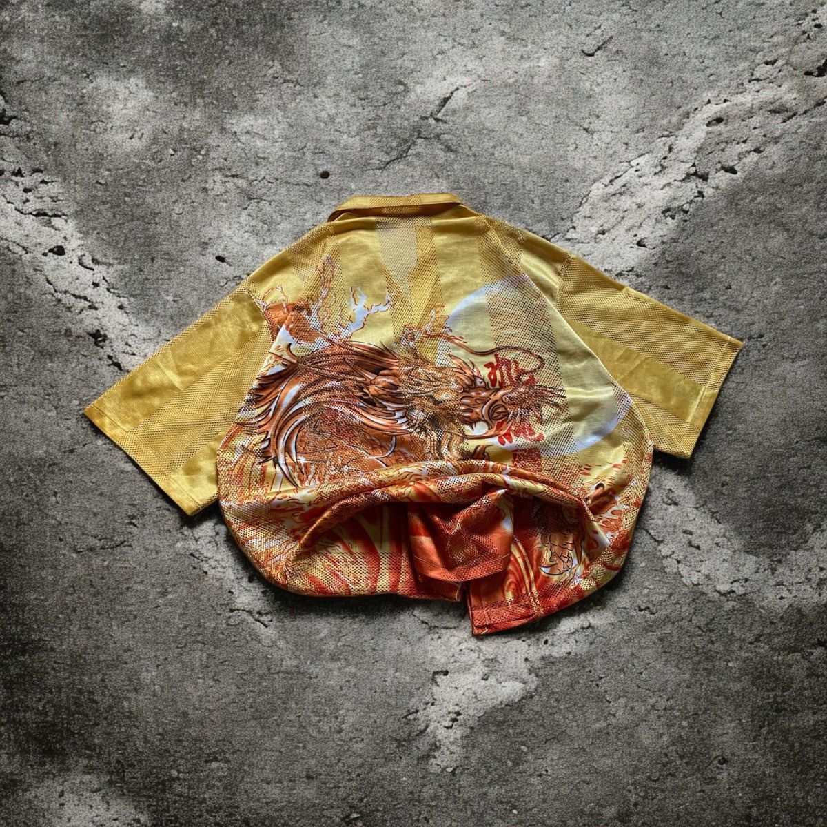 Other Shirt vintage golden chinese dragon 2000’s y2k tee Size US L / EU 52-54 / 3 - 2 Thumbnail