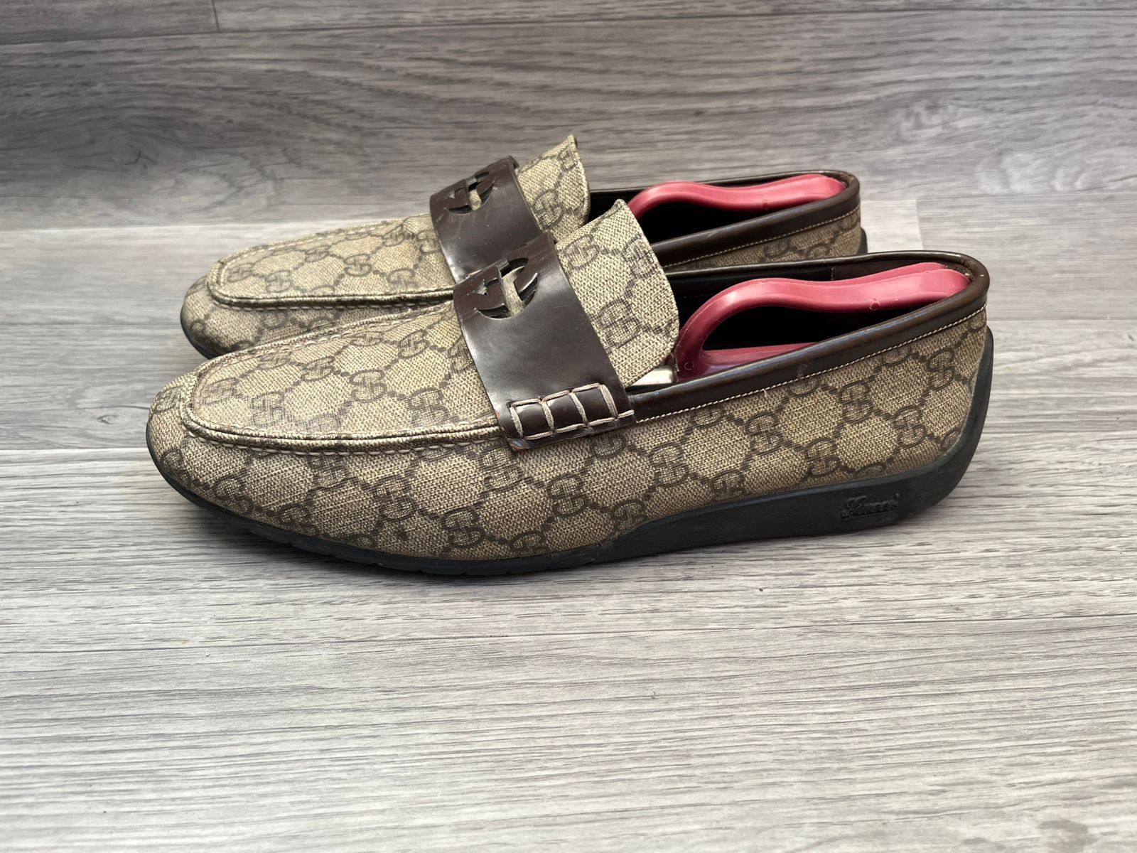 Gucci Gucci Supreme Monogram GG Logo Loafers Color Beige Size US 7 / EU 40 - 12 Thumbnail
