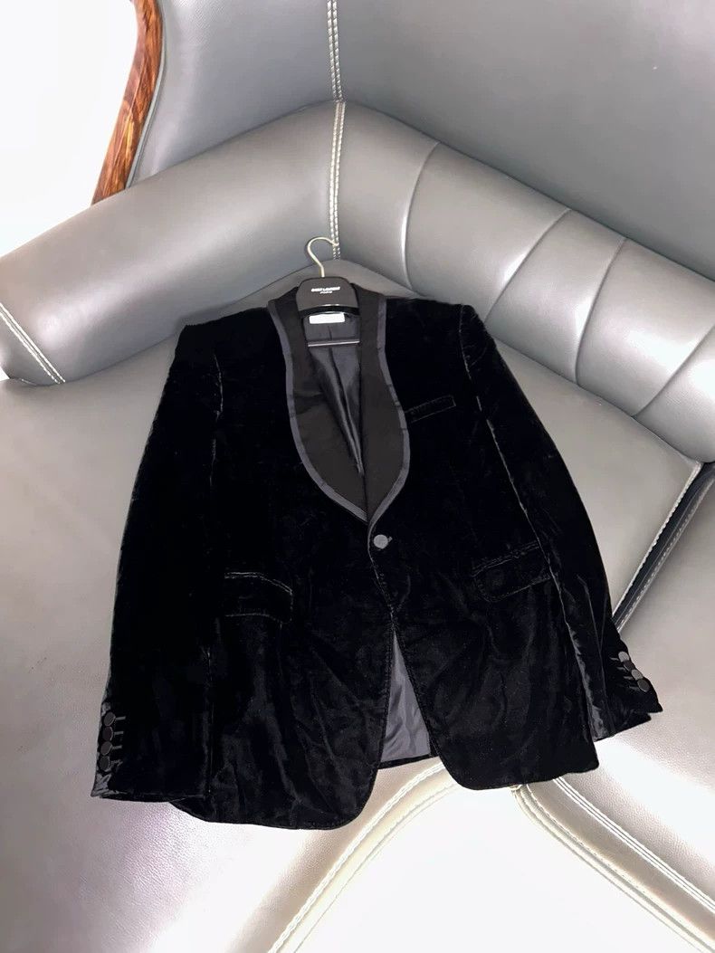 Yves Saint Laurent Saint Laruent 16 FW black velvet guitar collar suit 2502-Ne Size 54R - 1 Thumbnail