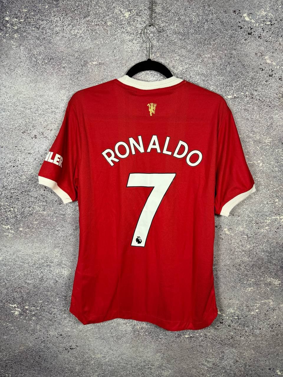 Vintage RONALDO Manchester United 2021/22 Fan Soccer Jersey Medium Size US M / EU 48-50 / 2 - 1 Thumbnail