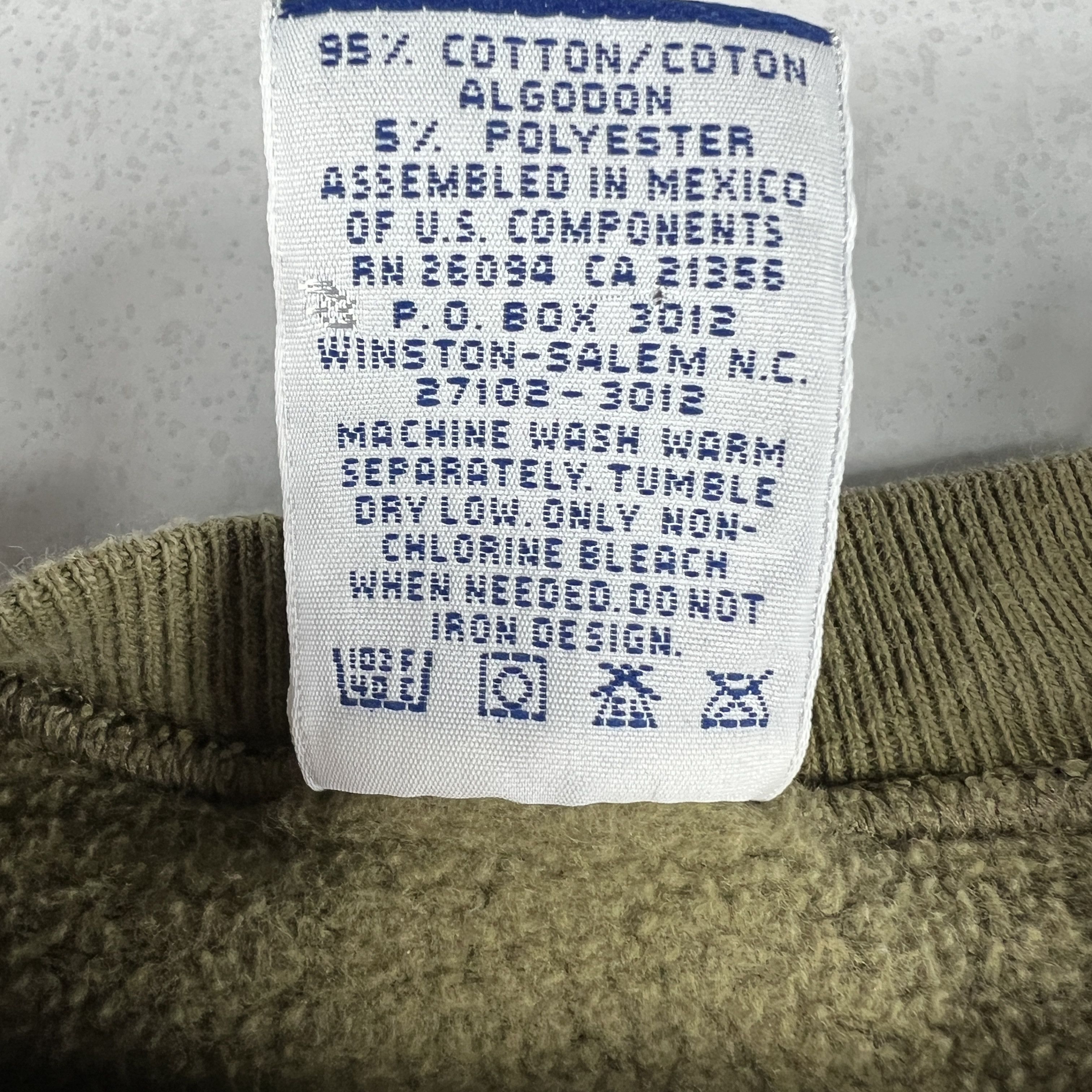 Champion Y2K Champion Sweatshirt Faded Embroidered Logo Crewneck Size US M / EU 48-50 / 2 - 7 Thumbnail