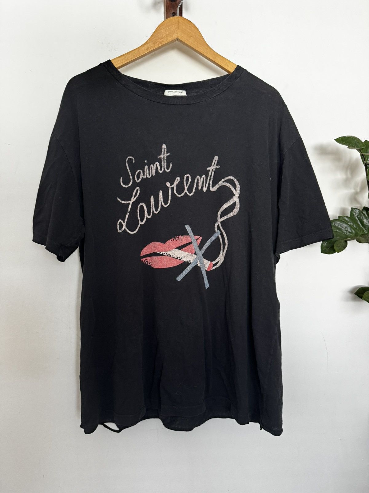Saint Laurent Paris No smoking logo t Size US XL / EU 56 / 4 - 1 Thumbnail