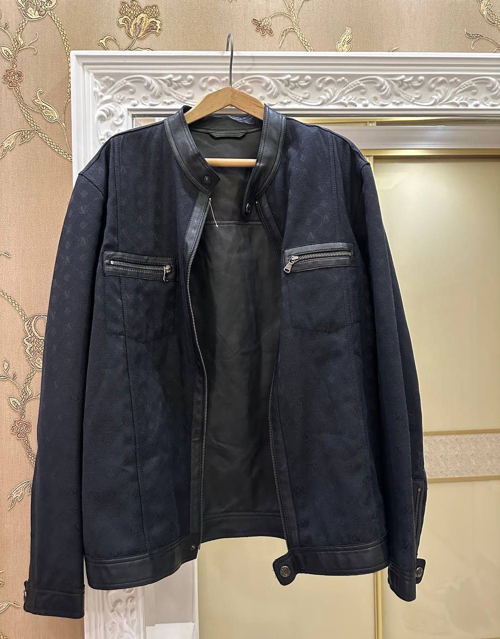 Versace × Vintage Versace Collection Fabric/Leather Jacket Very Rare Size L Size US L / EU 52-54 / 3 - 2 Thumbnail