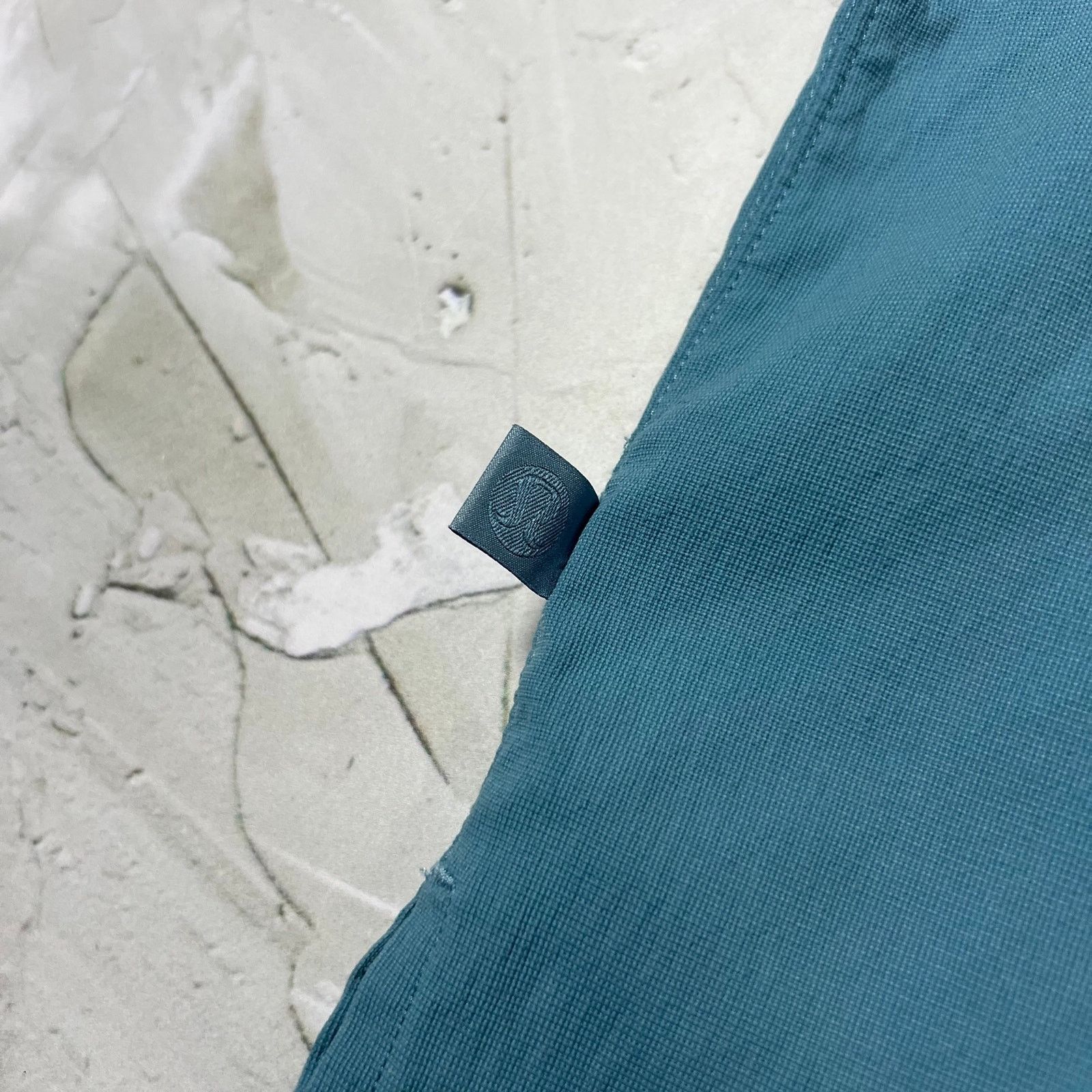 Lululemon Lululemon Double Pocket Overshirt Blue Button Up Size S Size US S / EU 44-46 / 1 - 3 Thumbnail