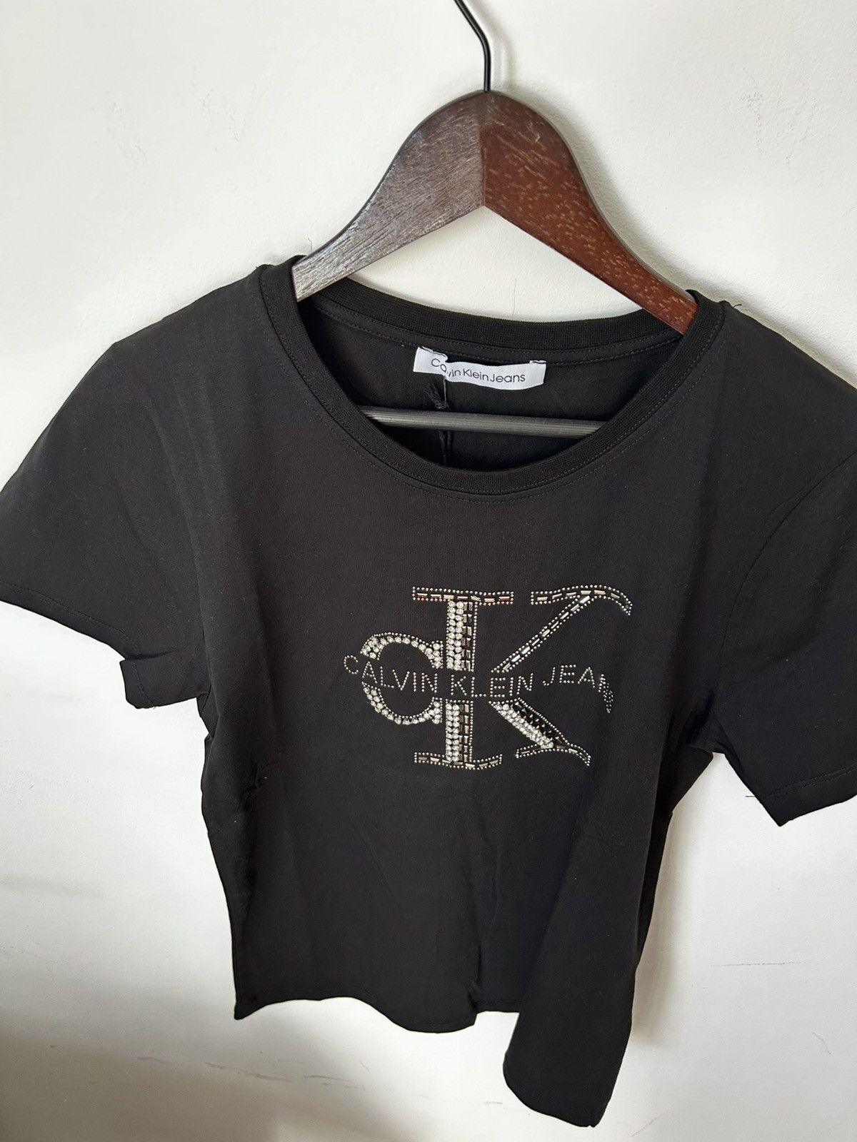 Calvin Klein Calvin Klein Inspired Women’s Logo T-Shirt (Size S) Size S / US 4 / IT 40 - 2 Thumbnail