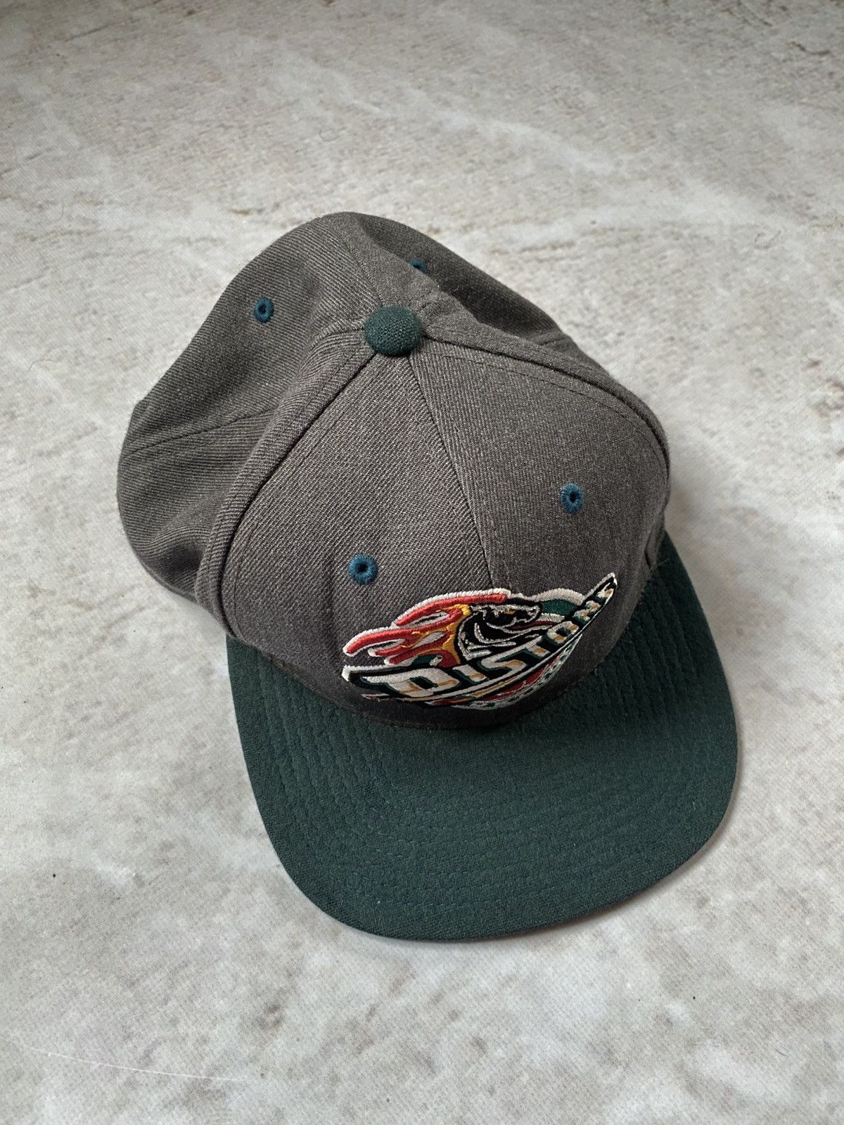 Hat Club × Mitchell & Ness × NBA Detroit Pistons Snapback Large Logo Mitchelle & ness Hat Cap Size ONE SIZE - 2 Thumbnail