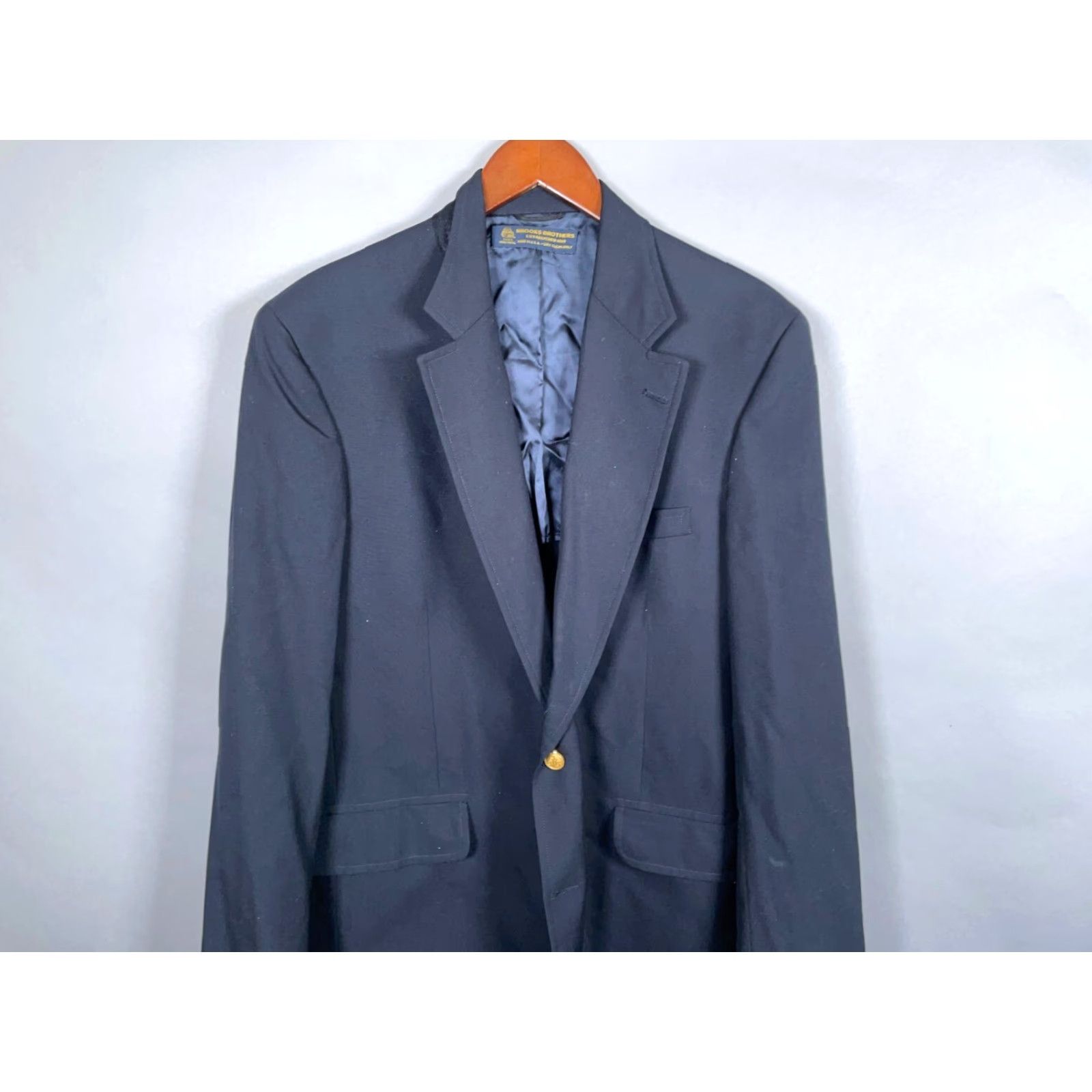 Brooks Brothers VINTAGE Brooks Brothers Blazer Jacket Men 41 Long Dark Blue Wool Notch Lapel 2 Button 3-Button Sleeves USA Made Size 42R - 4 Thumbnail