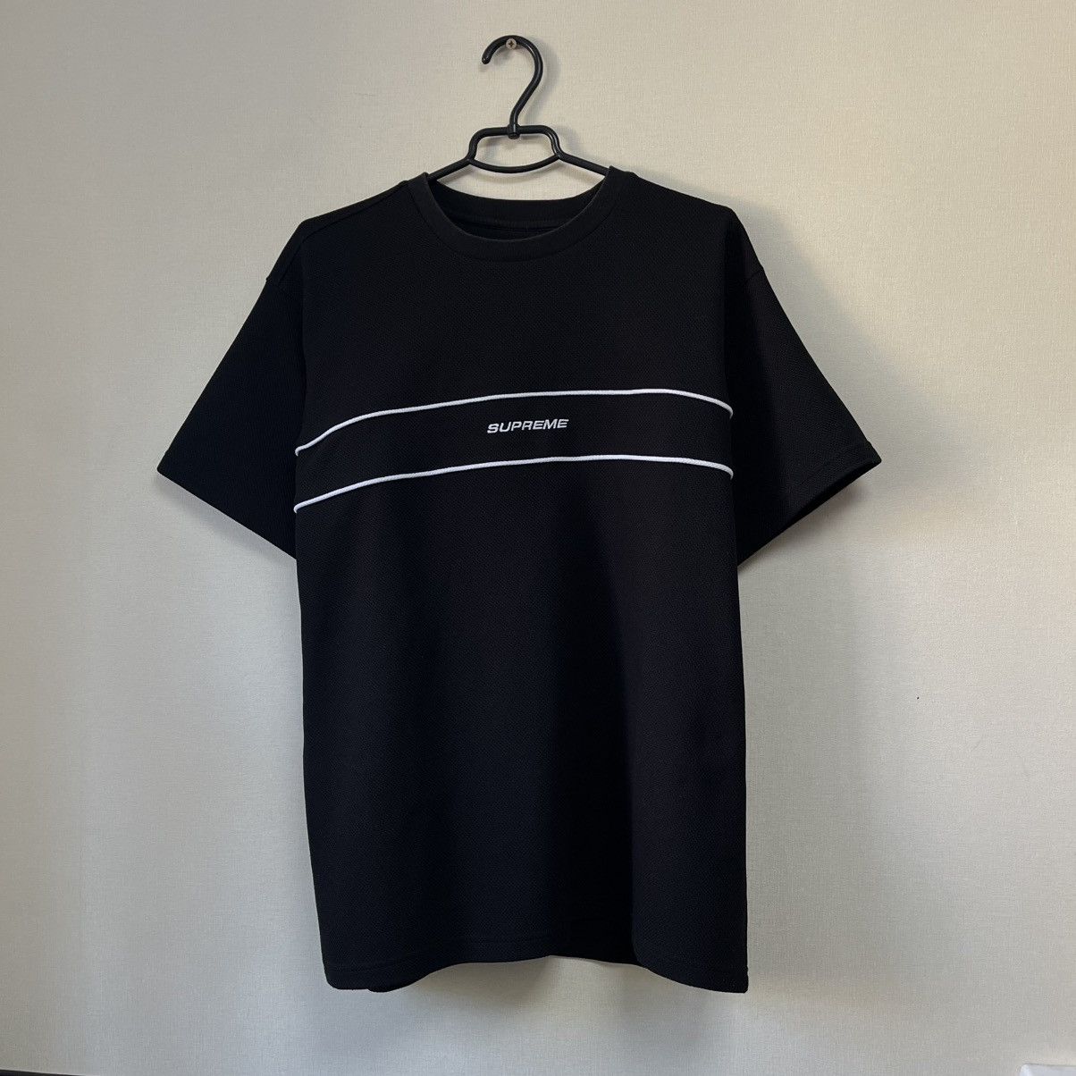 Supreme t shirt