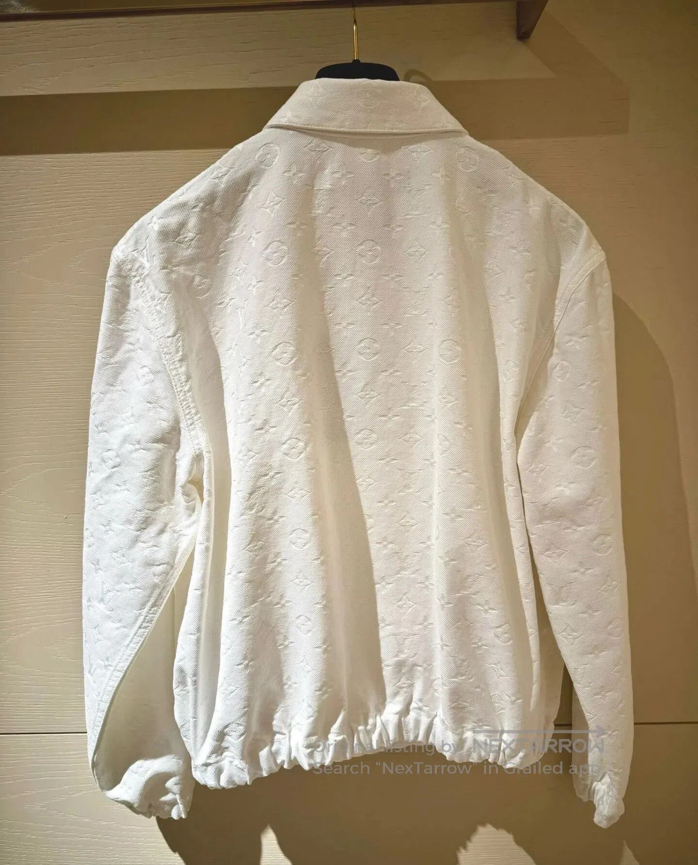 Louis Vuitton white embossed logo pilot jacket. Size US L / EU 52-54 / 3 - 3 Thumbnail