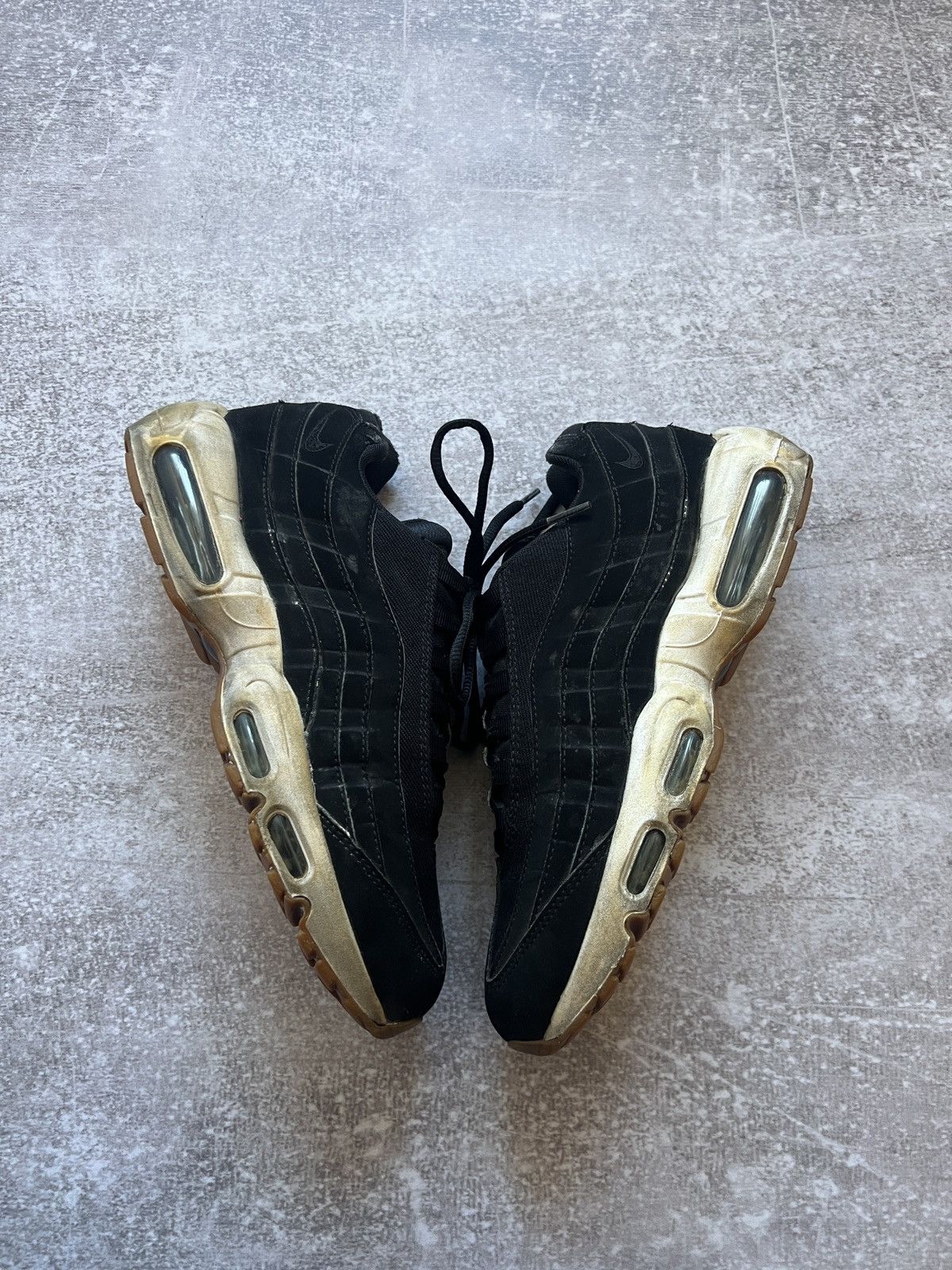 Nike Air Max 95 Triple Black Size US 10 / EU 43 - 2 Thumbnail
