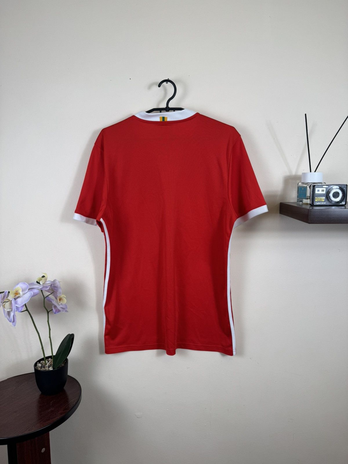Adidas Adidas Wales Jersey 2018 National Team Home Football sz L Size US L / EU 52-54 / 3 - 2 Thumbnail