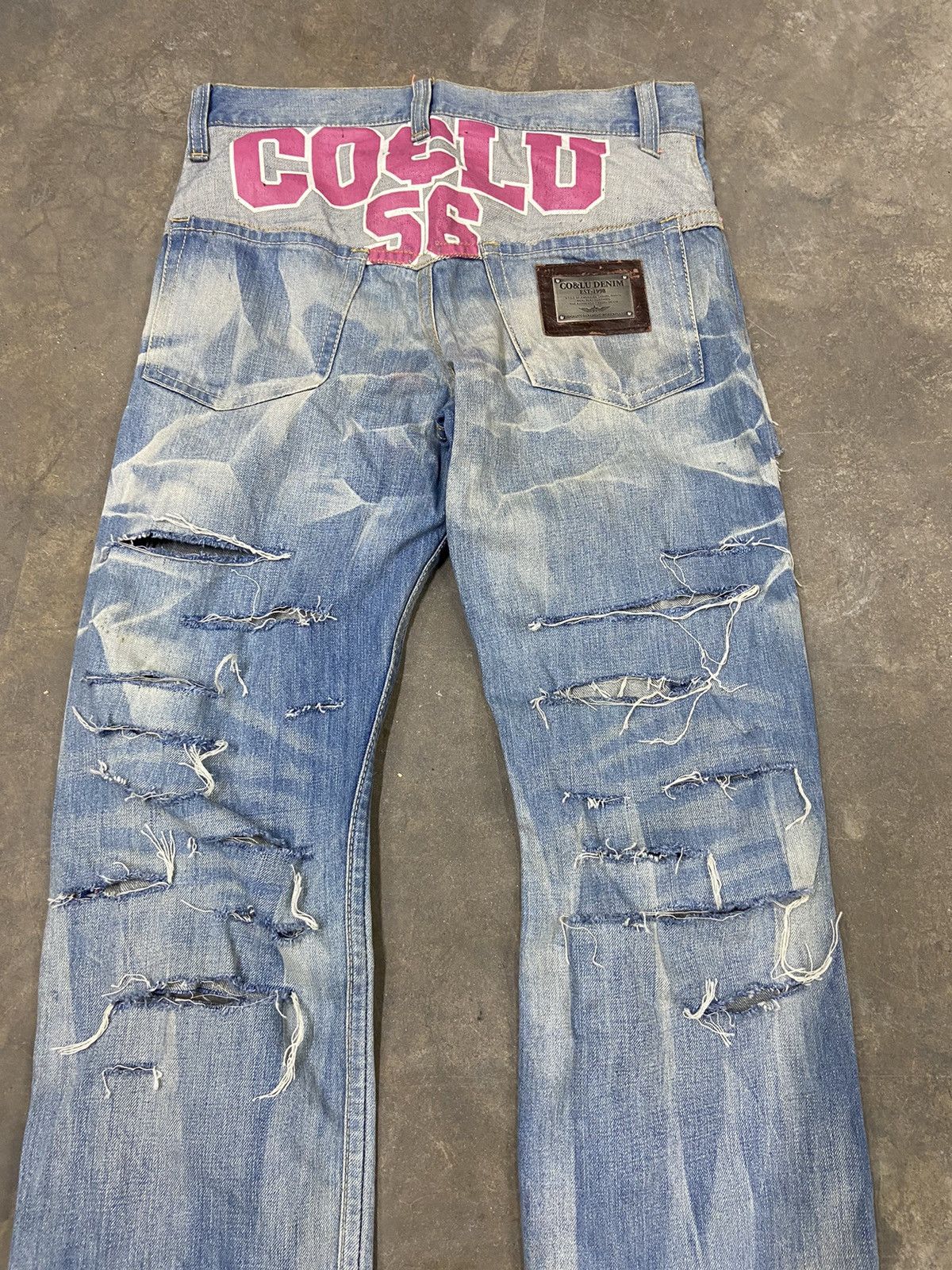 Beauty Beast 🔥 Steals Distressed Denim Co & Lu jeans washed faded Size US 31 - 2 Thumbnail