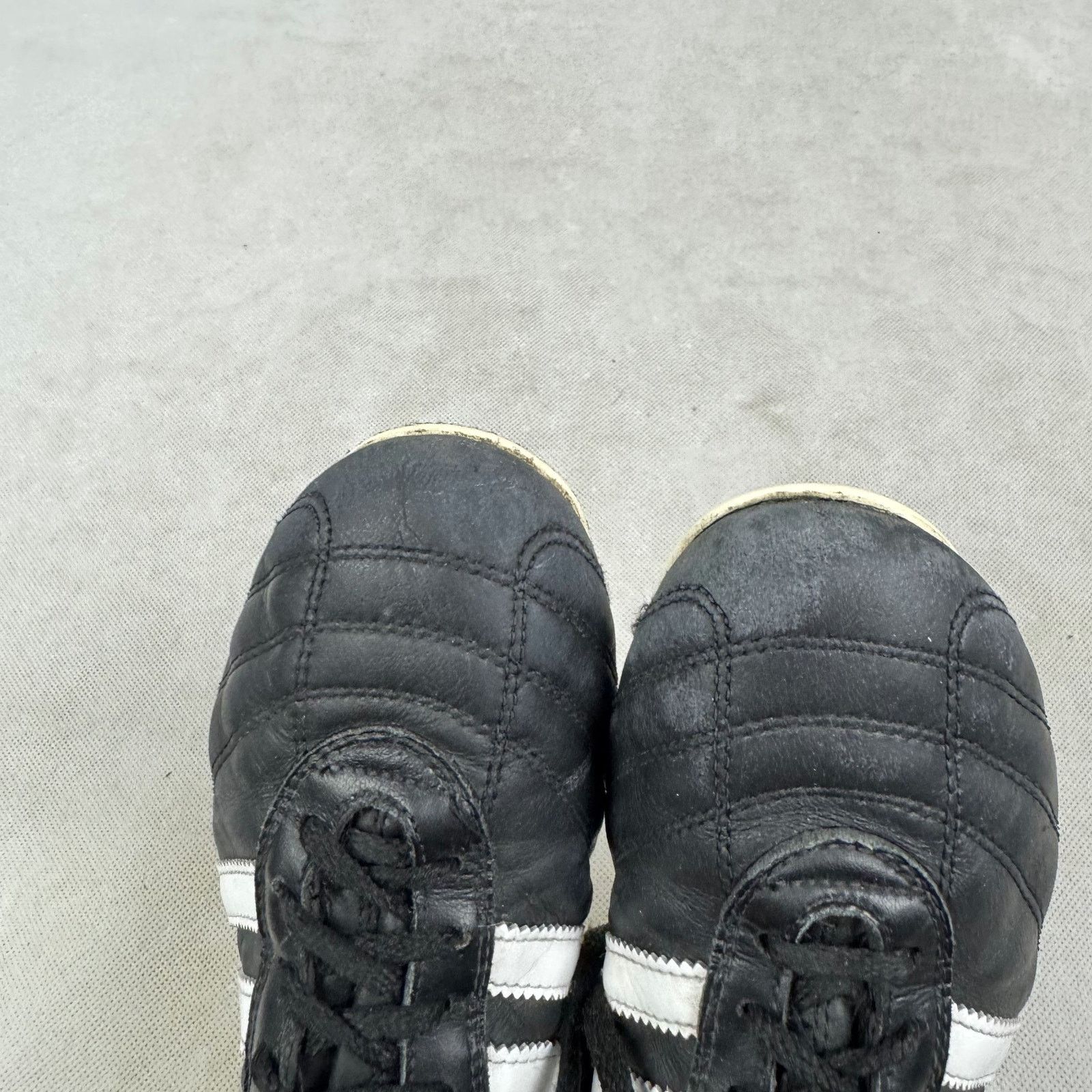 Adidas Adidas Kaiser 5 Liga 033201 Mens Black White Soccer Boots 8 Size US 8 / EU 41 - 4 Thumbnail