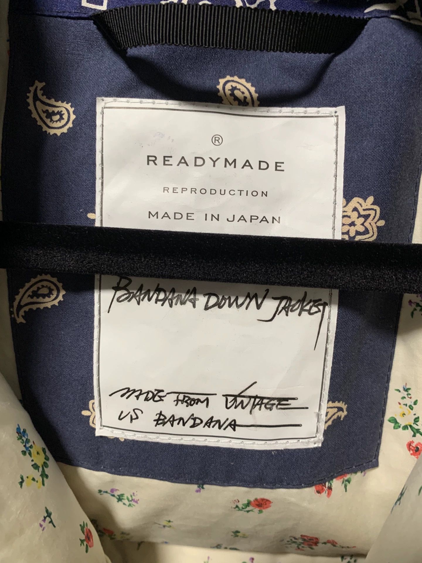 READYMADE Readymade classic bandana print down jacket size 3 Size US L / EU 52-54 / 3 - 5 Thumbnail