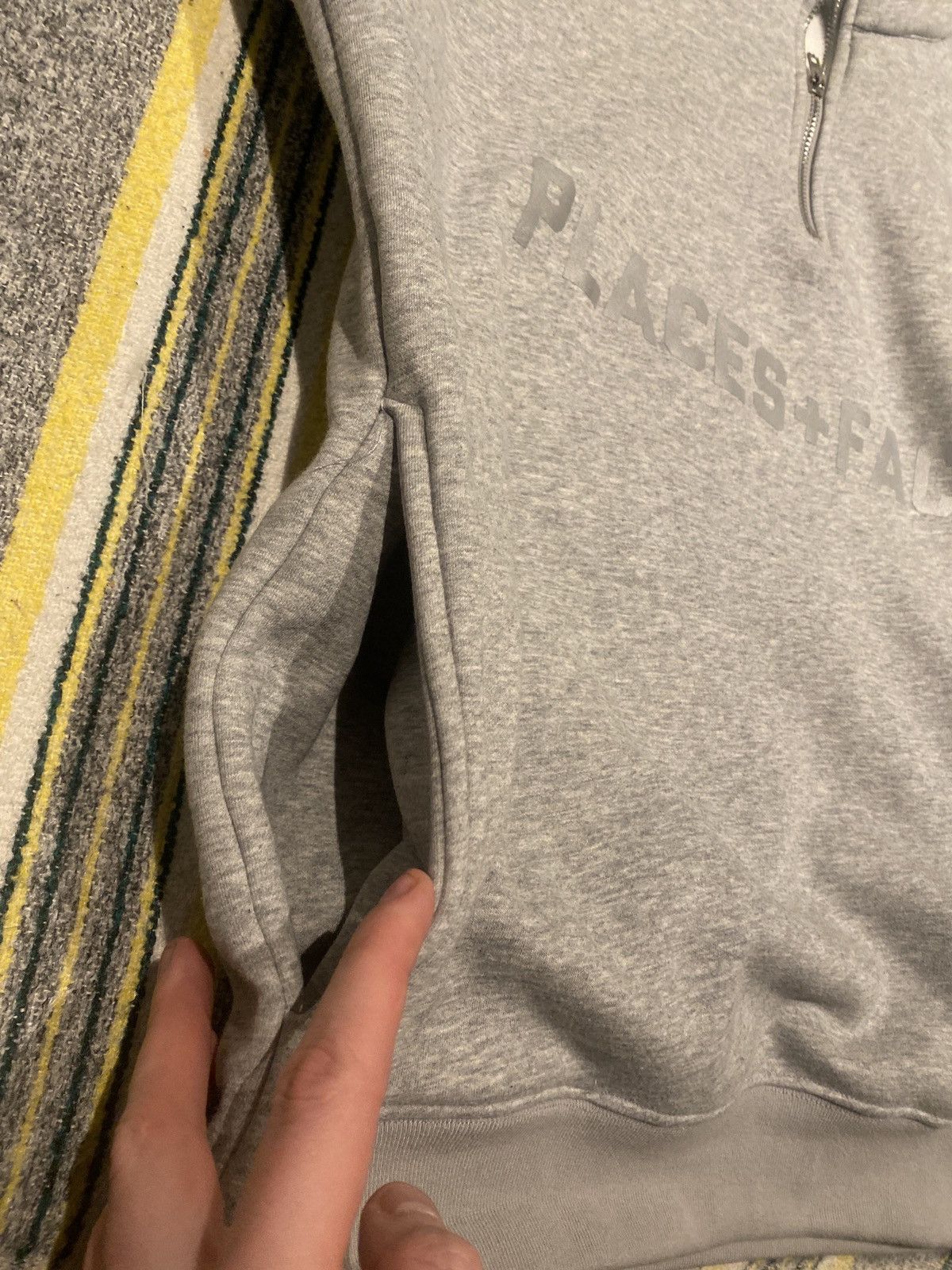 Places + Faces Places + Faces 3M quarter zip sweat 3M reflective Size US L / EU 52-54 / 3 - 14 Thumbnail