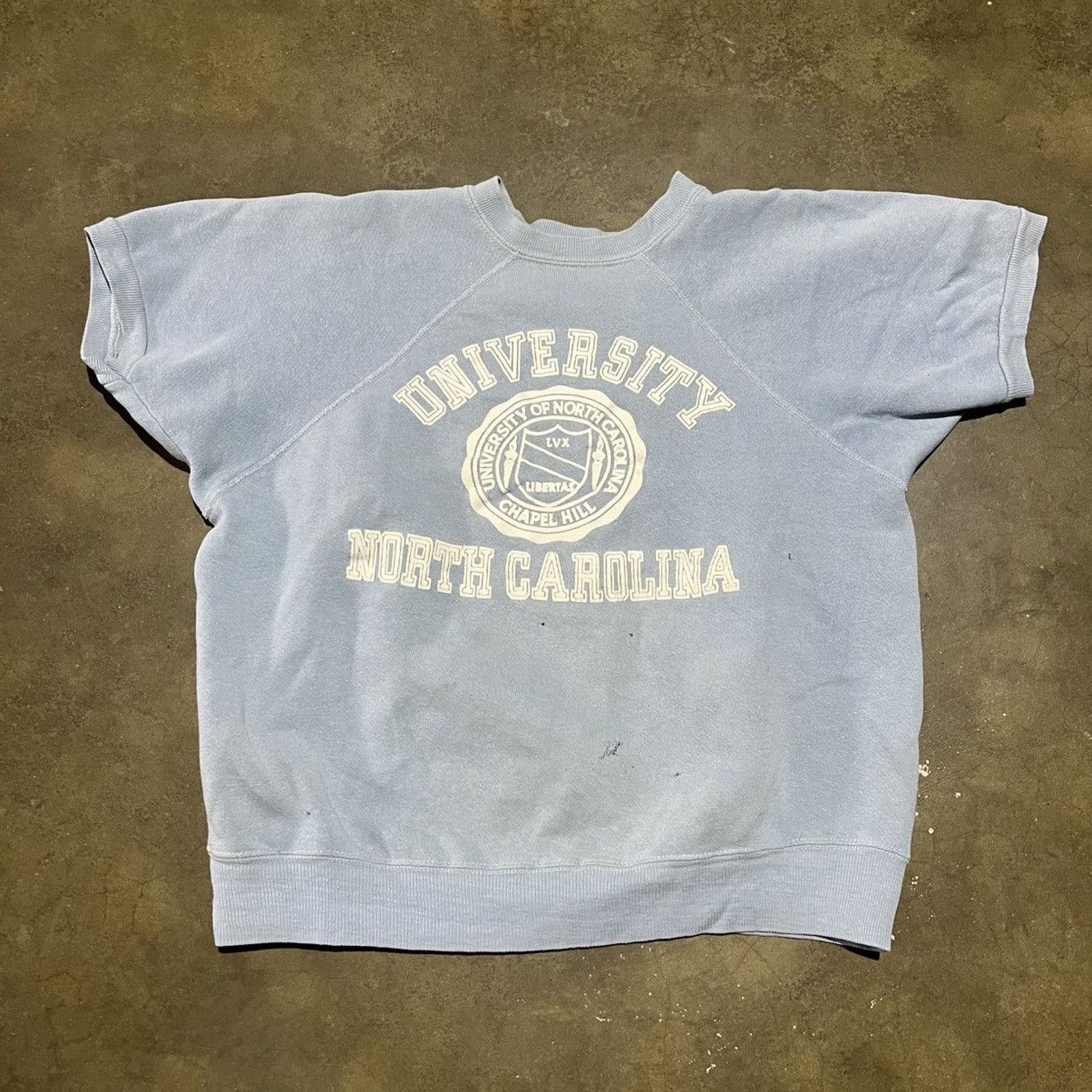 Vintage Vintage 60s UNC Tarheels Blue Short Sleeve Sweatshirt Size US S / EU 44-46 / 1 - 1 Thumbnail