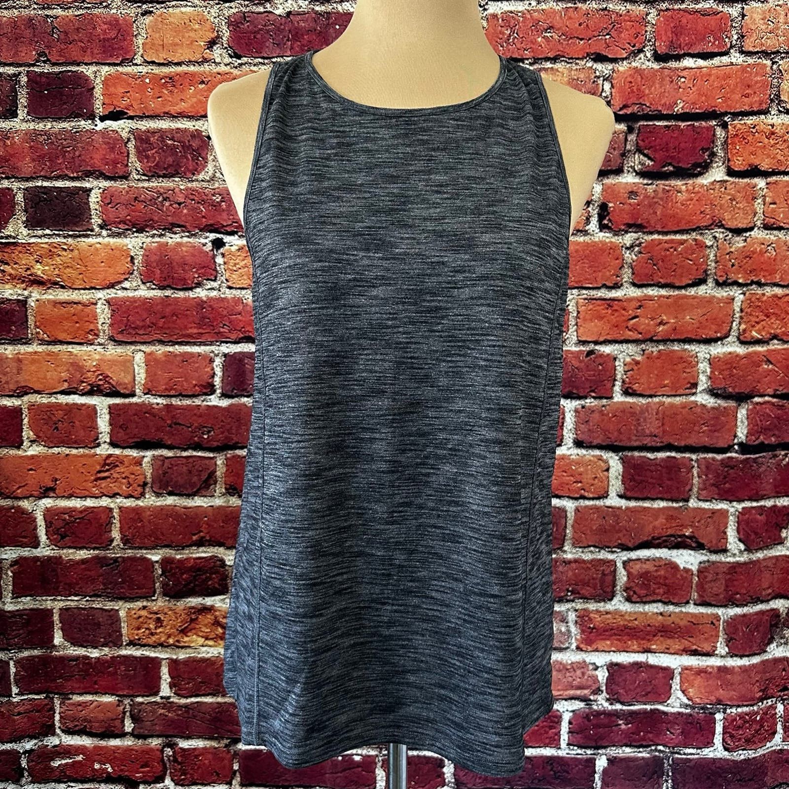 Lululemon Lululemon Tank Top Size M / US 6-8 / IT 42-44 - 1 Thumbnail