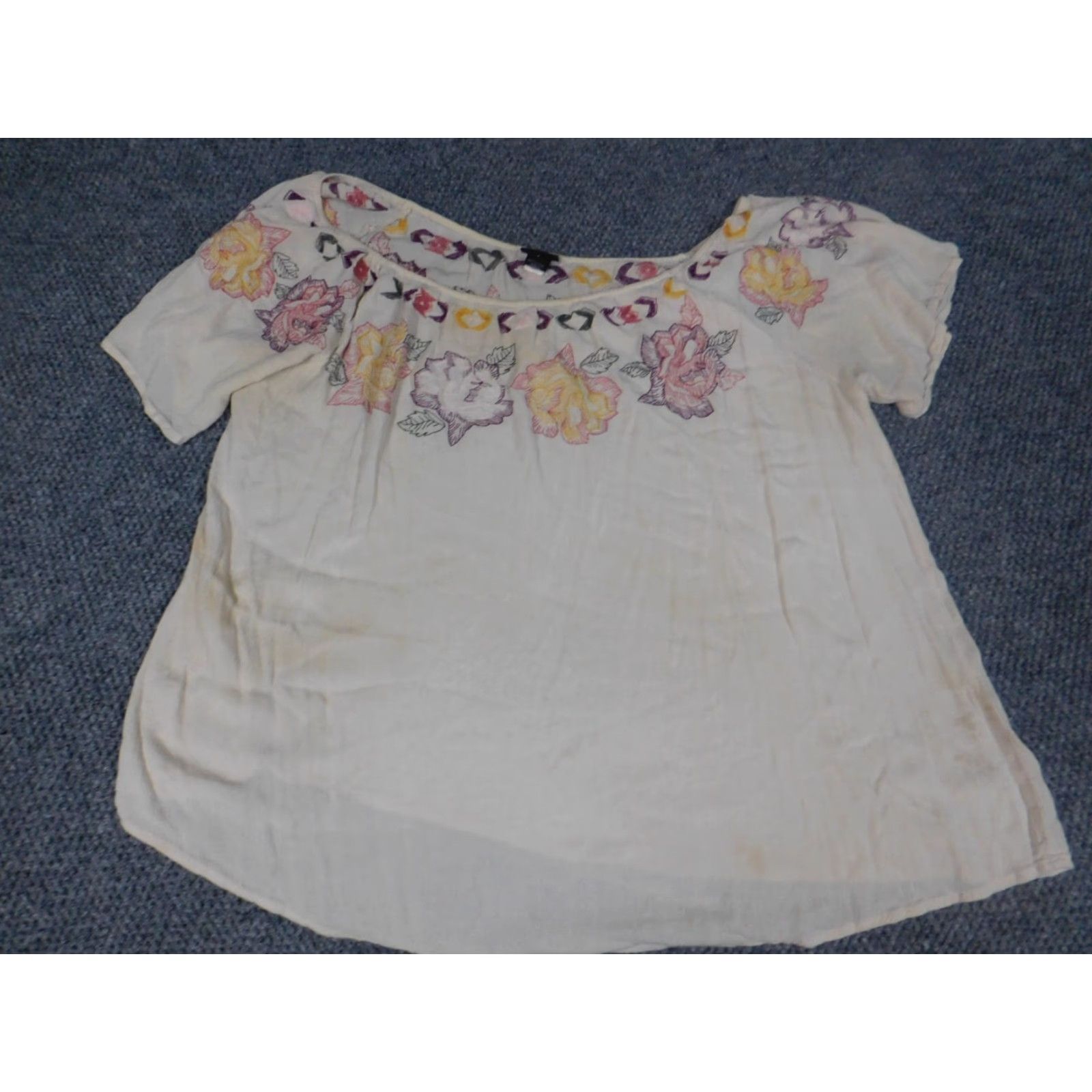 Torrid Torrid Blouse Womens 1 Beige Short Sleeve Floral Graphic Collared Pullover Cotton Rayon Button Casual Regular Classic Stretch Vintage No N/A Size XS / US 0-2 / IT 36-38 - 2 Thumbnail