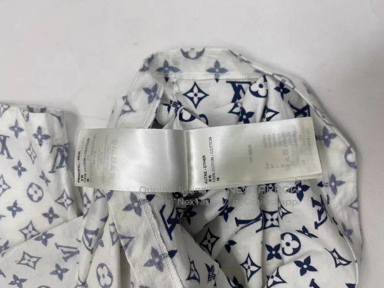 Louis Vuitton Louis Vuitton Full logo chain short sleeve T-shirt Size US L / EU 52-54 / 3 - 5 Thumbnail