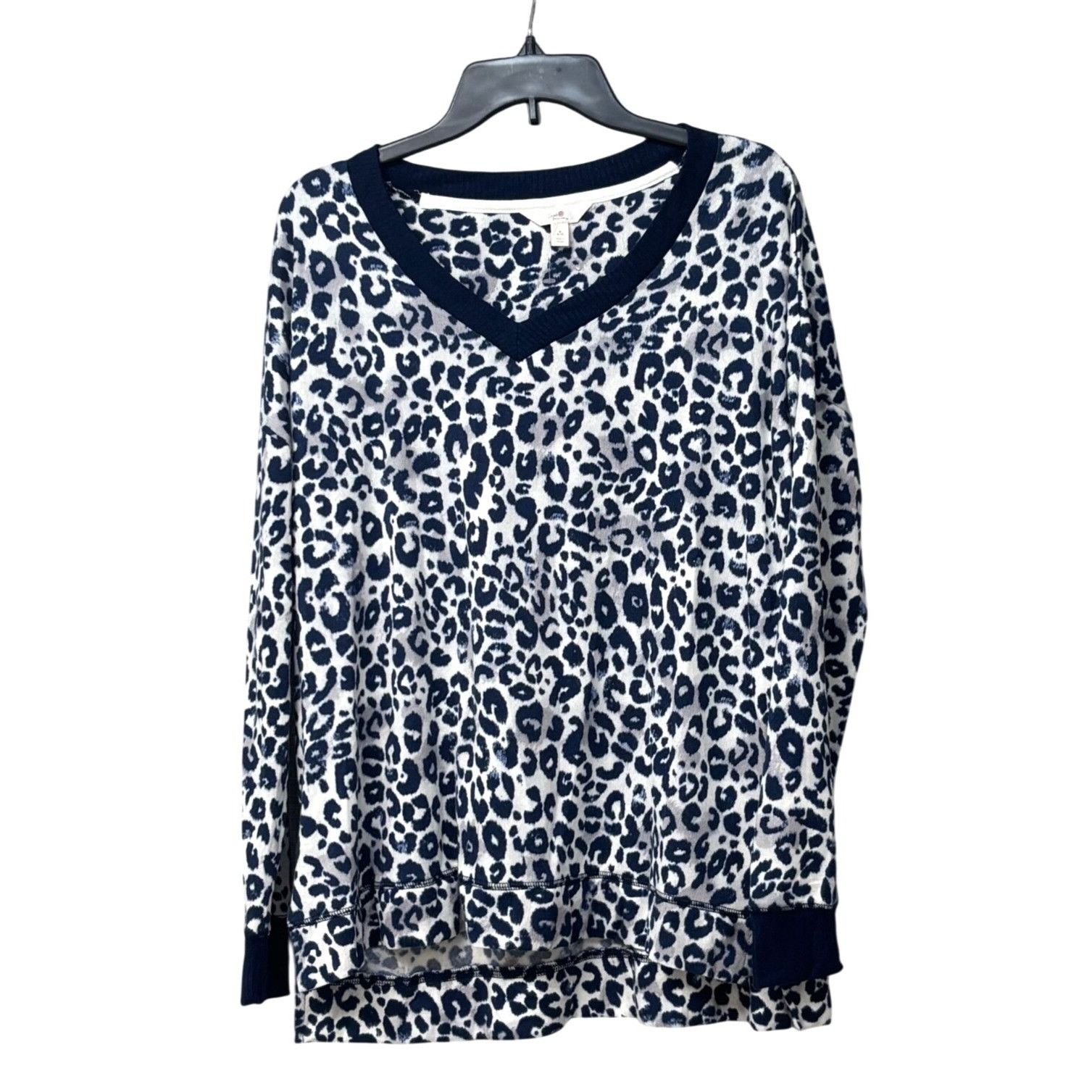 Other Secret Treasures Womens Leopard Print V-Neck, Hi-Low Hem, Lo Size M / US 6-8 / IT 42-44 - 2 Thumbnail