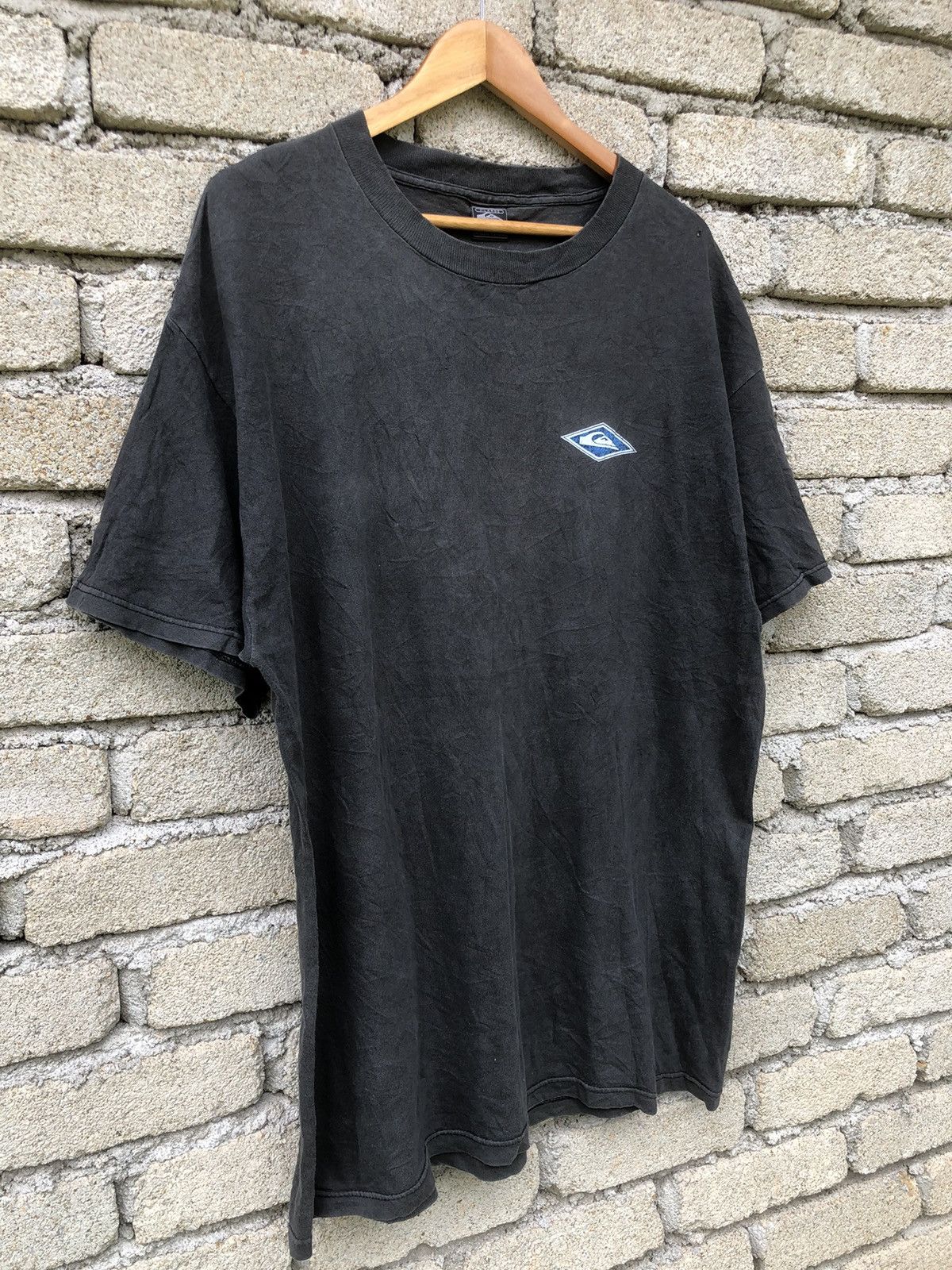 Quiksilver × Vintage Vintage 90s Faded Quiksilver Big Logo Backhit Tshirt Size US XL / EU 56 / 4 - 5 Thumbnail