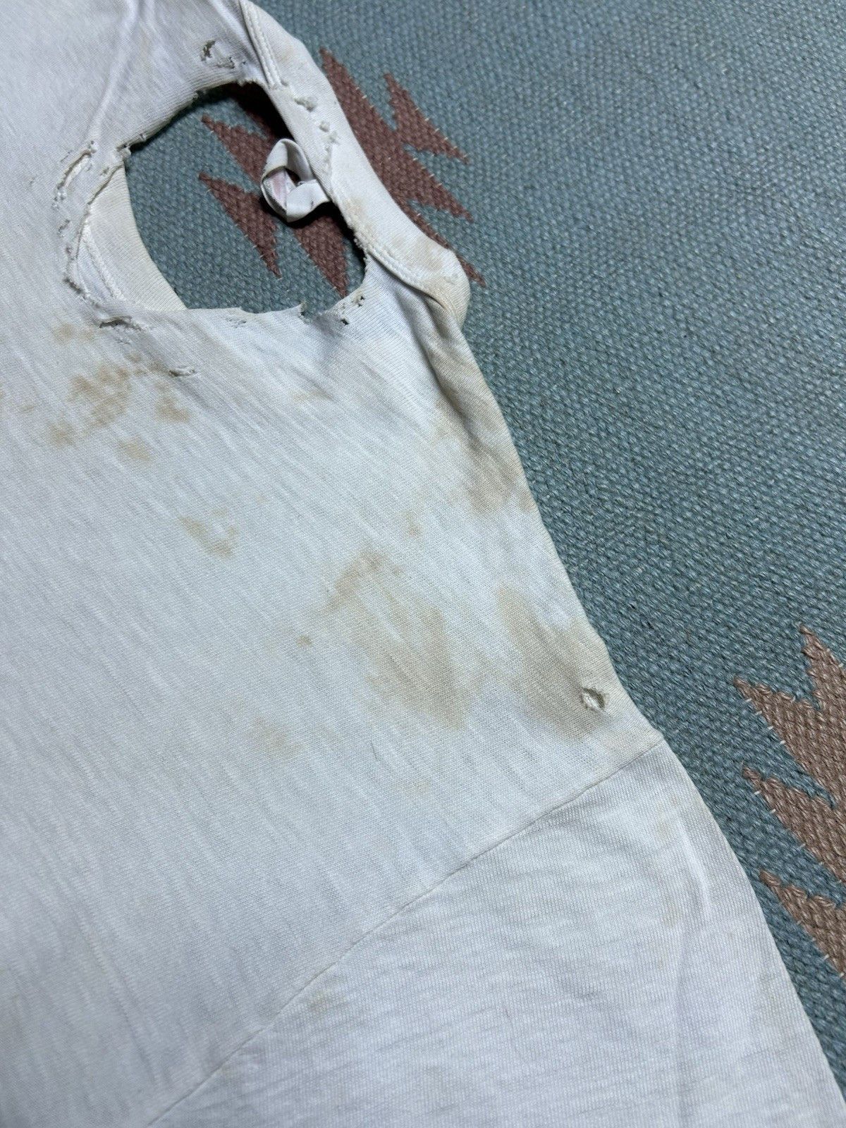 Vintage Vtg 1960s blank white t shirt Hanes soft cotton distressed M Size US M / EU 48-50 / 2 - 10 Thumbnail