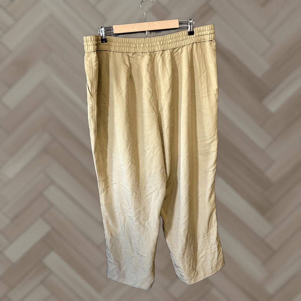 Lands' End Lands' End Womens Pants Yellow Wide-Leg Pull On 22W Chino Wide-Leg Yellow Womens Pants (22W) Size 40" / US 18 - 1 Thumbnail