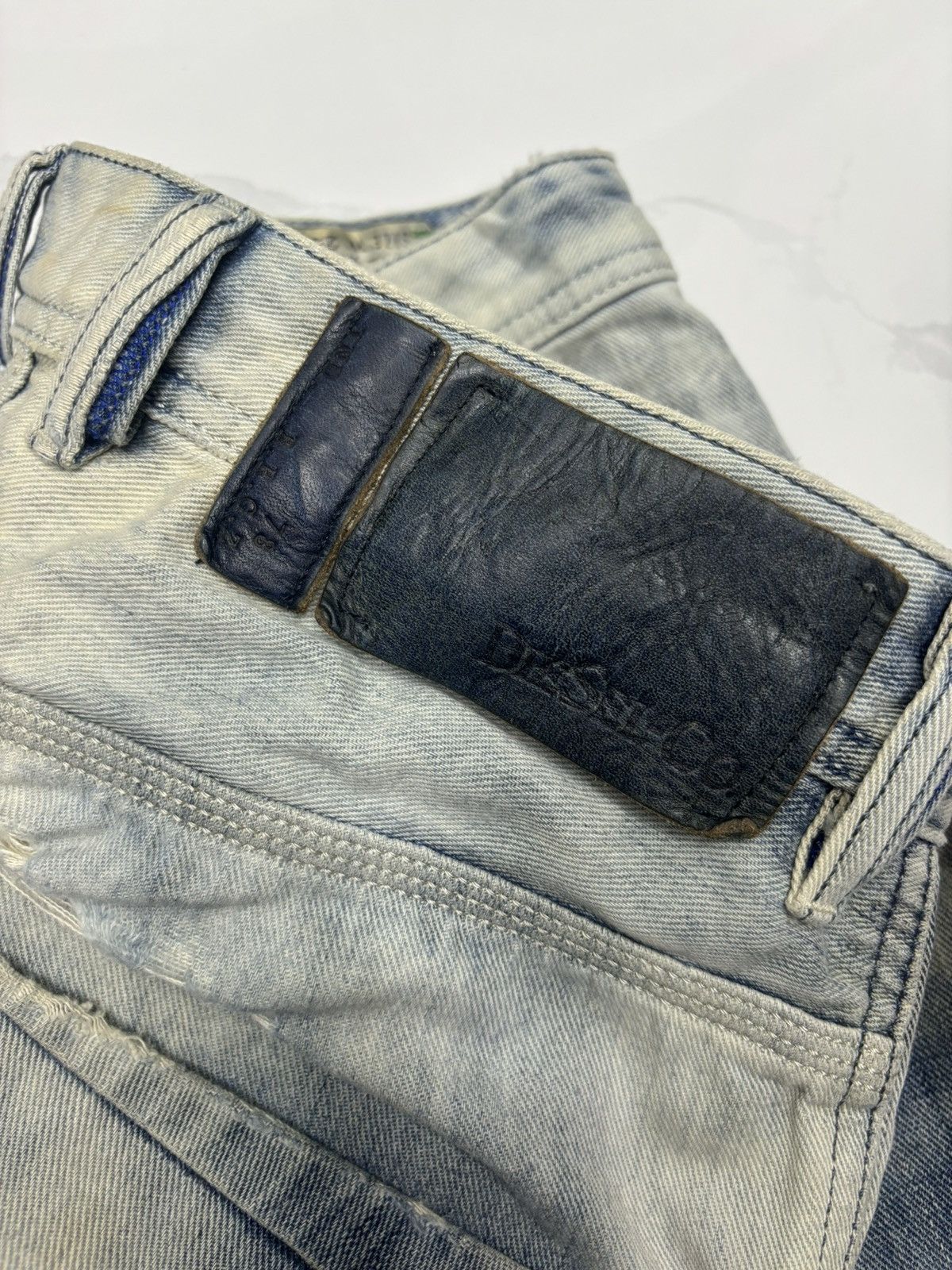 Diesel RARE VINTAGE DIESEL ACID WASH DESTROYED DENIM JEANS Size US 31 - 9 Thumbnail