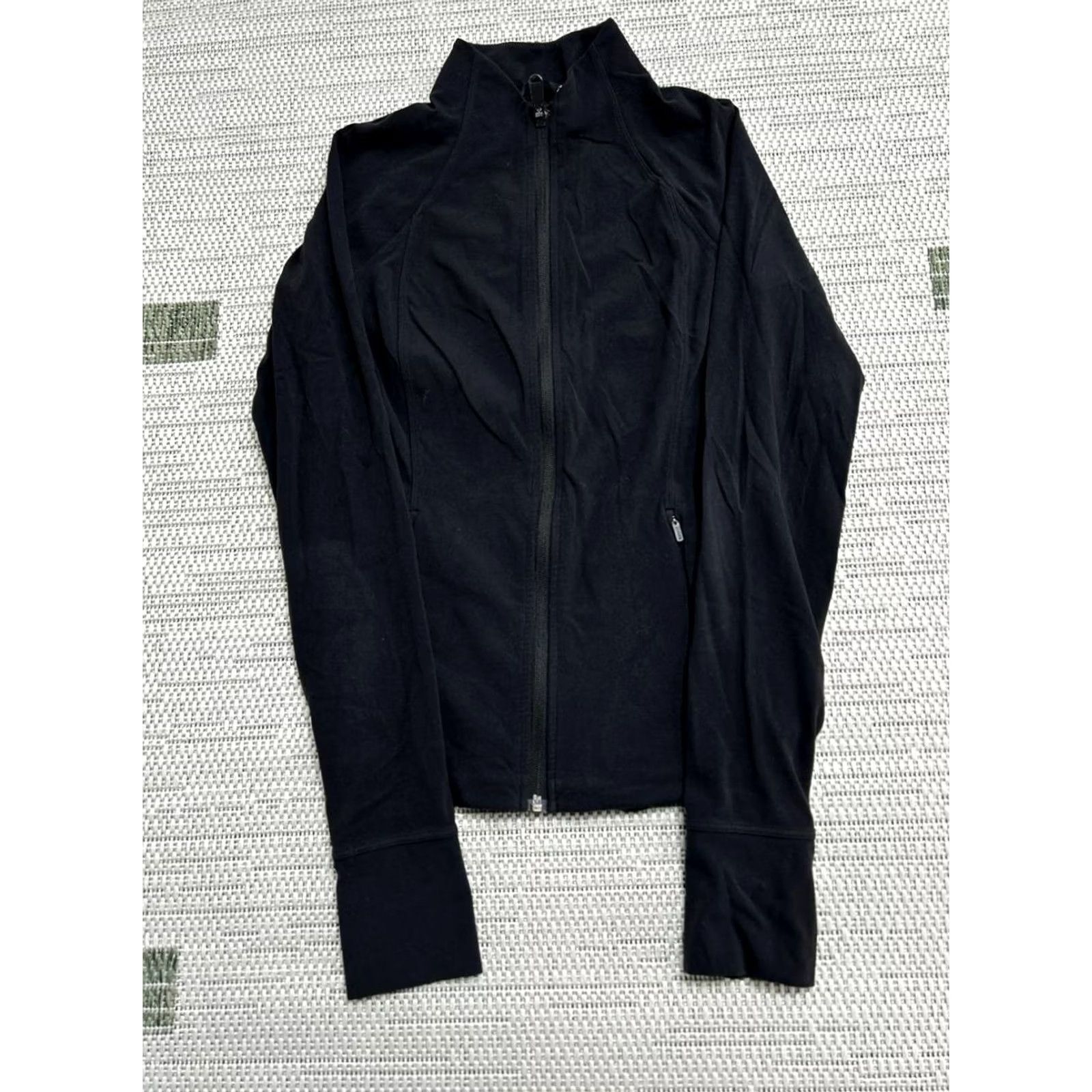 Athleta Athleta Jacket Womens XS Black Salutation Nylon Stretch Quick Drying Full Zip Size XS / US 0-2 / IT 36-38 - 2 Thumbnail