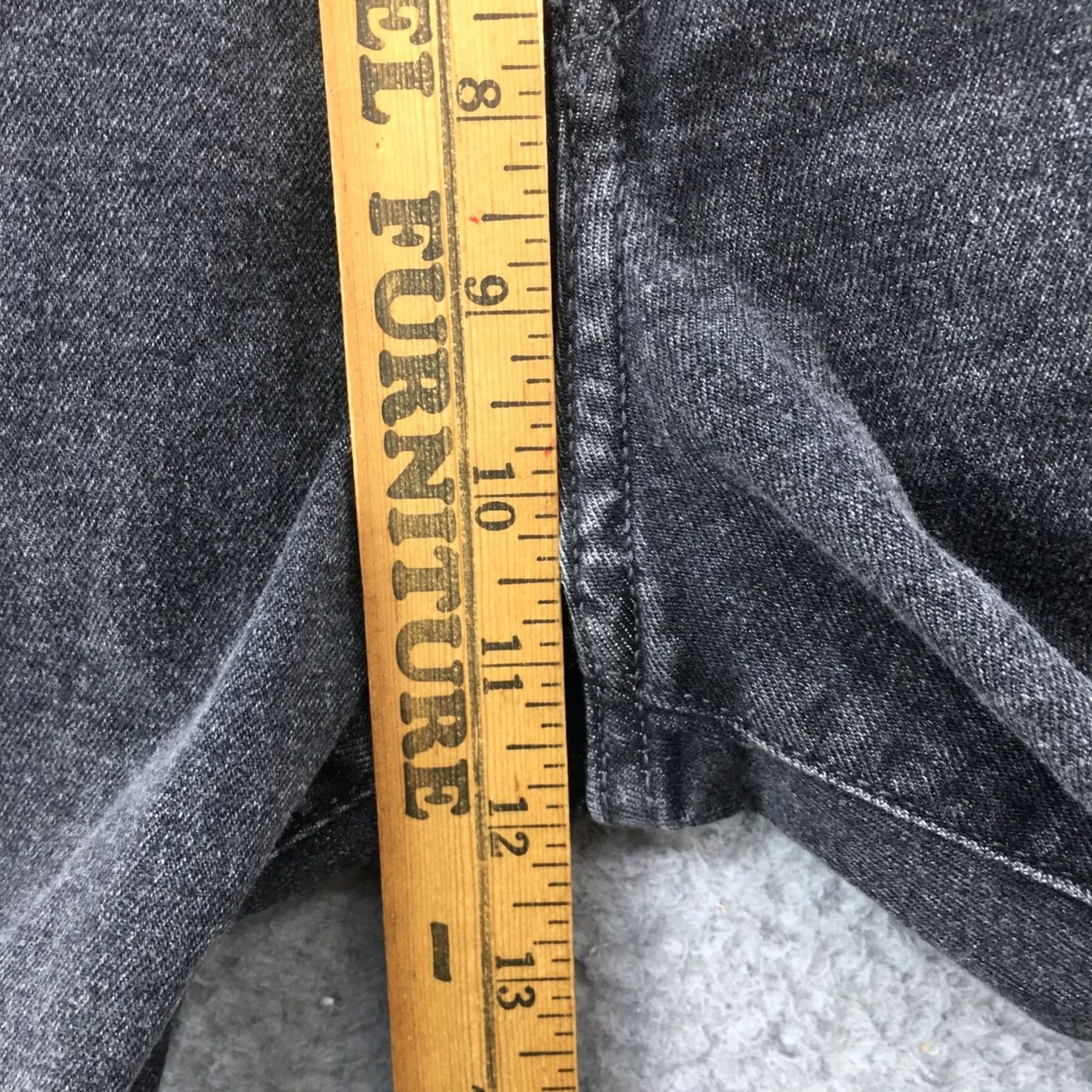 H&M H&M Skinny Fit Jeans Mens 38x32 Grey Denim Mid Rise Zip Fly Jeans Mens Regular 5-Pocket Design Charcoal Wash Modern Fit Mens Grey Denim 90s? Size US 38 / EU 54 - 7 Thumbnail