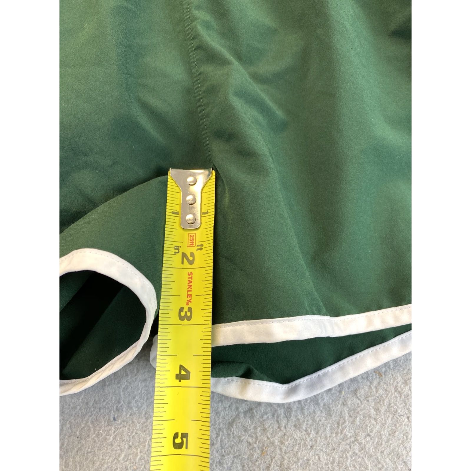 Under Armour Under Armour Shorts Womens Green Jogging Athletic Ladies Running M Regular 3 in Inseam Lightweight Beach Cross Training Womens Size 32" / US 10 / IT 46 - 7 Thumbnail