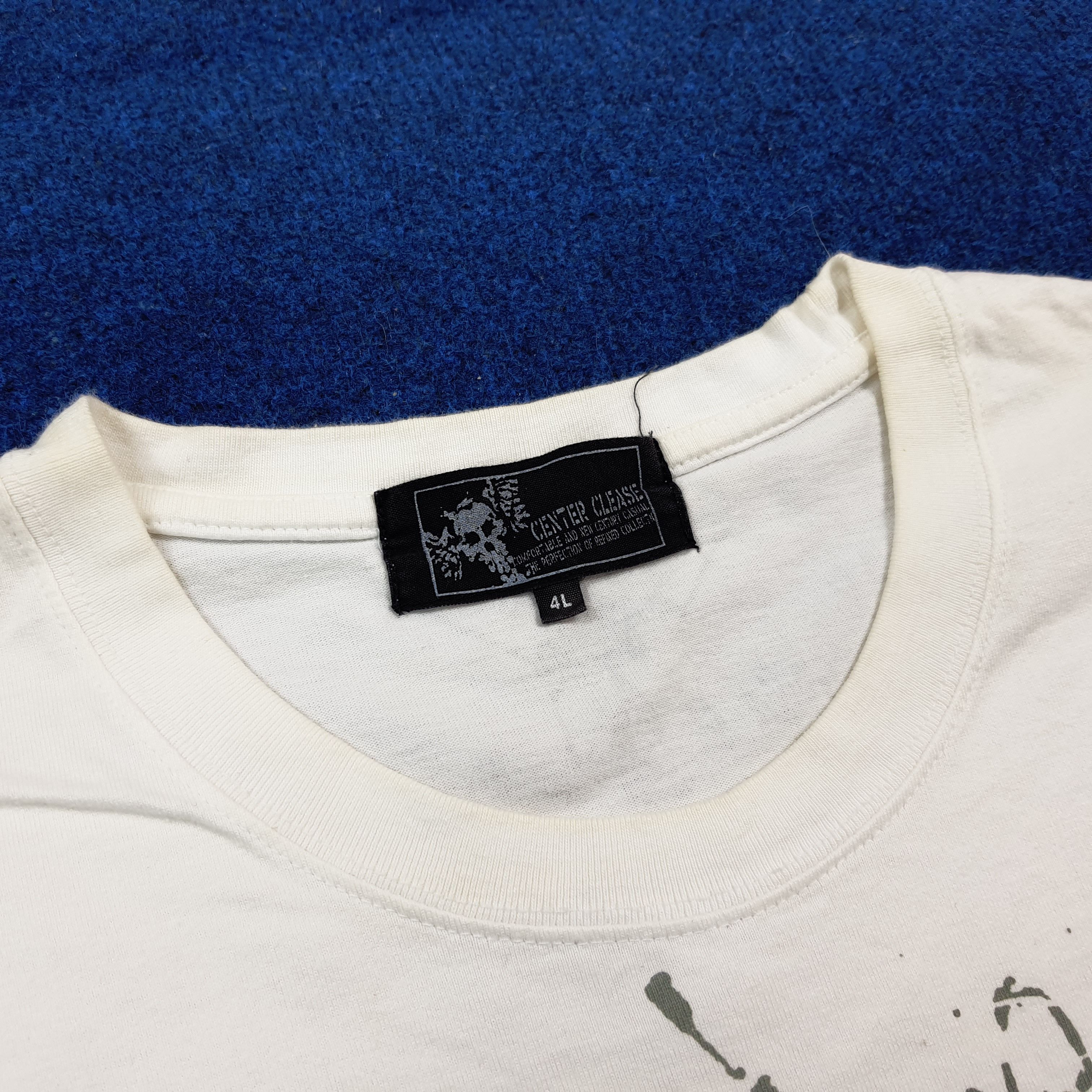 Vintage Vintage Gothic Skeleton Japan Graphic Tee C301N62 Size US L / EU 52-54 / 3 - 5 Thumbnail