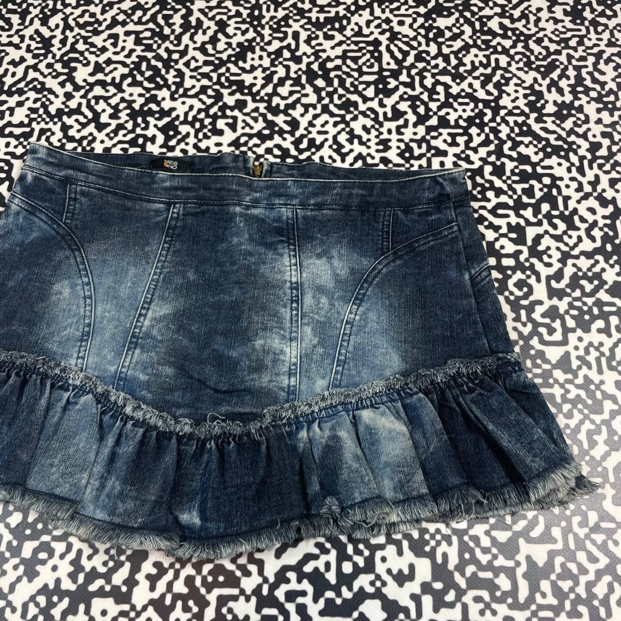 Japanese Brand Vintage Y2K Japanese Sexy Flared Mini Skirt Retro 90s Style Size 26" / US 2 / IT 38 - 6 Thumbnail