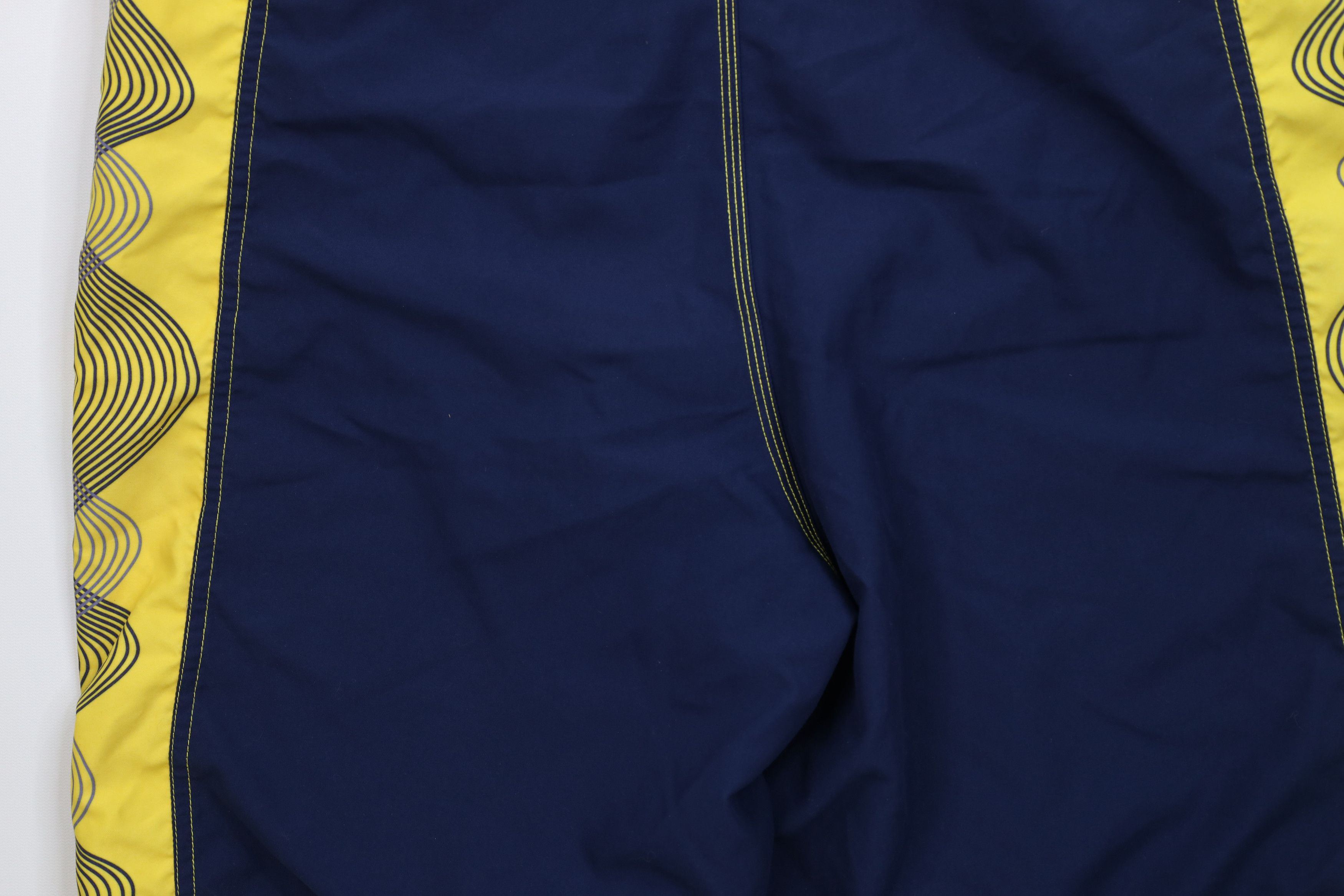 Nike Vintage Y2K Nike Travis Scott Mini Swoosh Lined Shorts Size US 36 / EU 52 - 13 Thumbnail