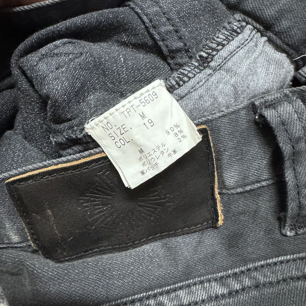 Tornado Mart Tornado Mart Grey Denim Low Flare Jeans Clawmark Size US 31 - 19 Thumbnail
