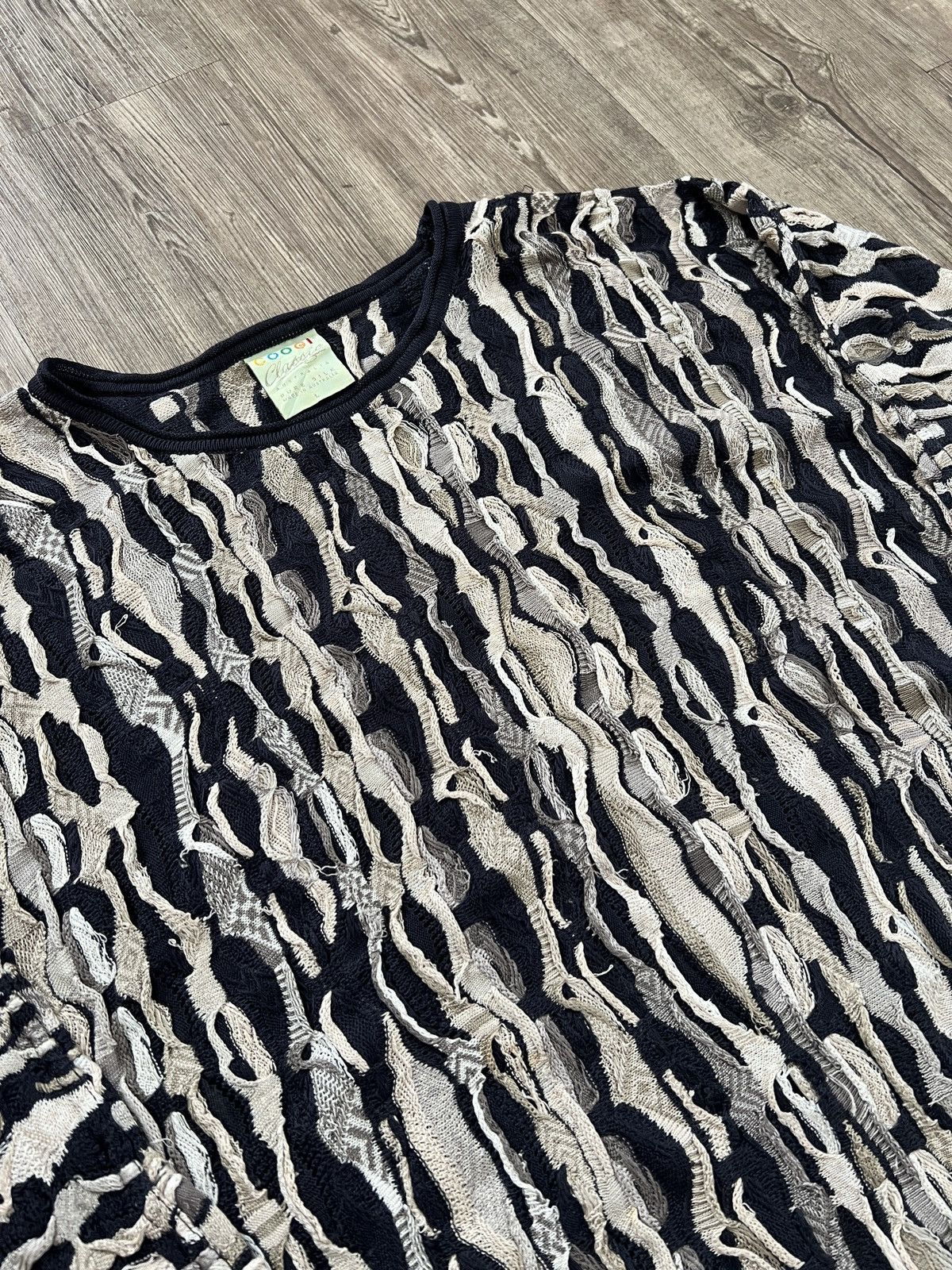Coogi Vintage COOGI Australia Pure Silk 3D Knit Sweater Biggie Size US L / EU 52-54 / 3 - 3 Thumbnail