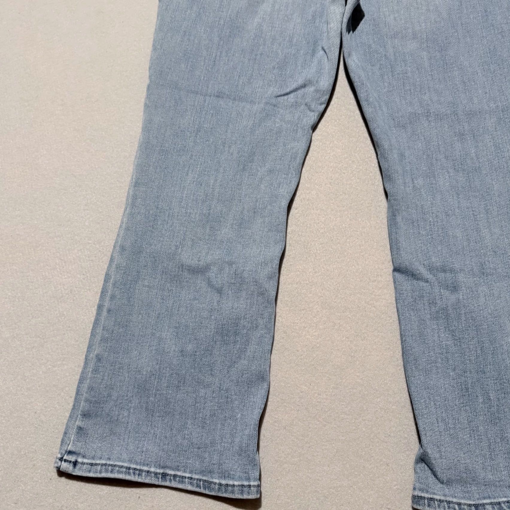 Lee Lee Jeans Jeans Women Blue Light Wash Denim Stretch Pocket Classic Straight Zip Fly 14M Size 36" / US 14 / IT 50 - 7 Thumbnail