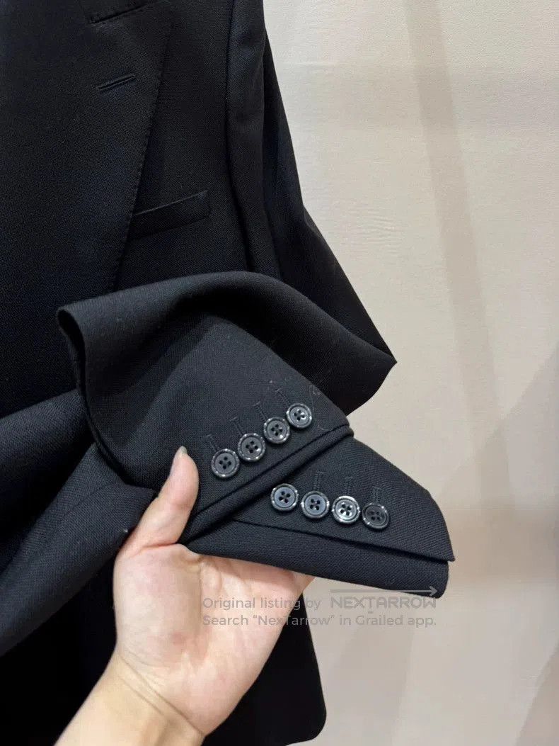 Alexander McQueen Alexander McQueen Black Double Breasted Blazer. Size US L / EU 52-54 / 3 - 3 Thumbnail
