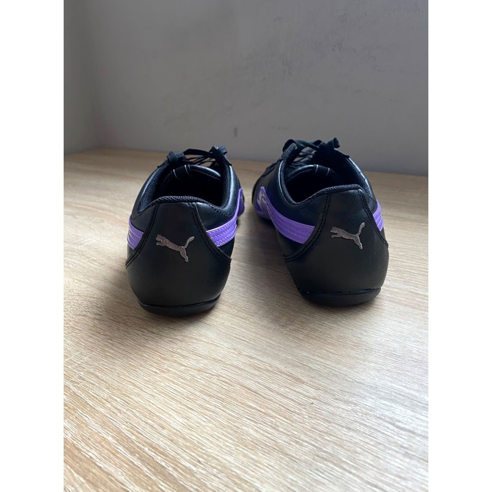 Puma VINTAGE Puma SpeedCat Sneakers Women US 7 EUR 39 Black Retro 2000s Nike-less? Size US 7 / IT 37 - 6 Thumbnail