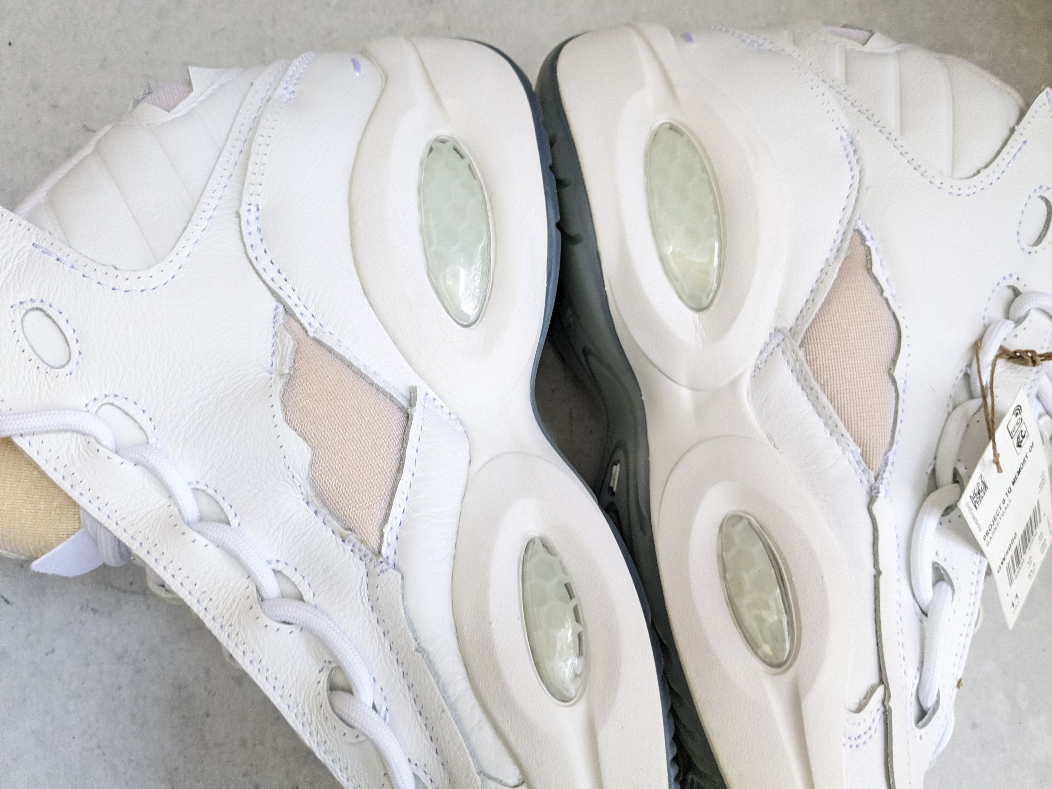 Maison Margiela Maison Margiela Reebok Question White 11 Hi Leather Size US 11 / EU 44 - 14 Thumbnail