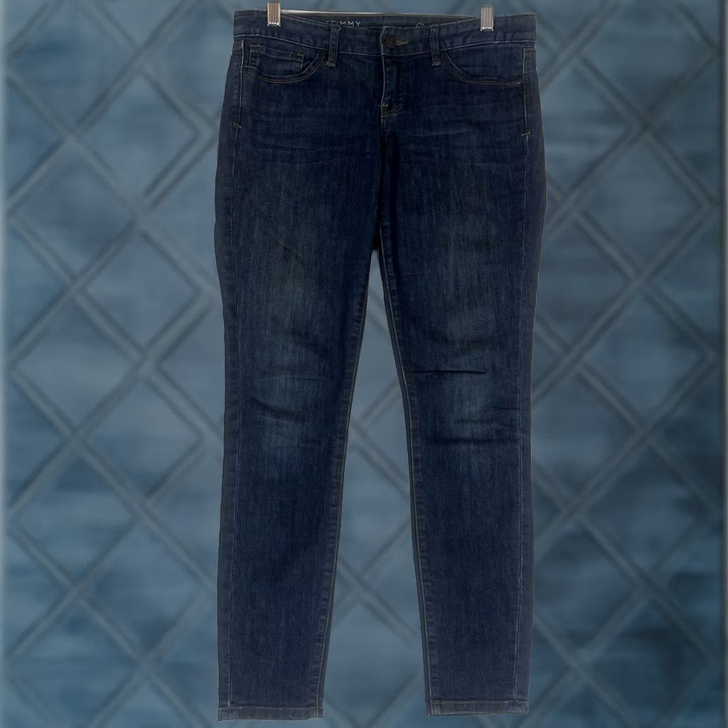 Tommy Hilfiger Tommy Hilfiger Jeans Women Skinny 4 Dark Wash Denim Low Rise 29in Inseam Modern Classic Size 27" / US 4 / IT 40 - 1 Thumbnail